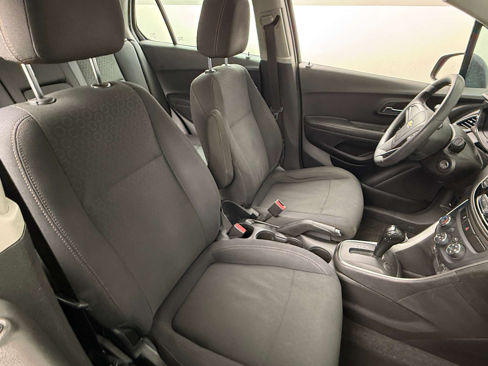 Thumbnail: 2018 Chevrolet Trax - 2