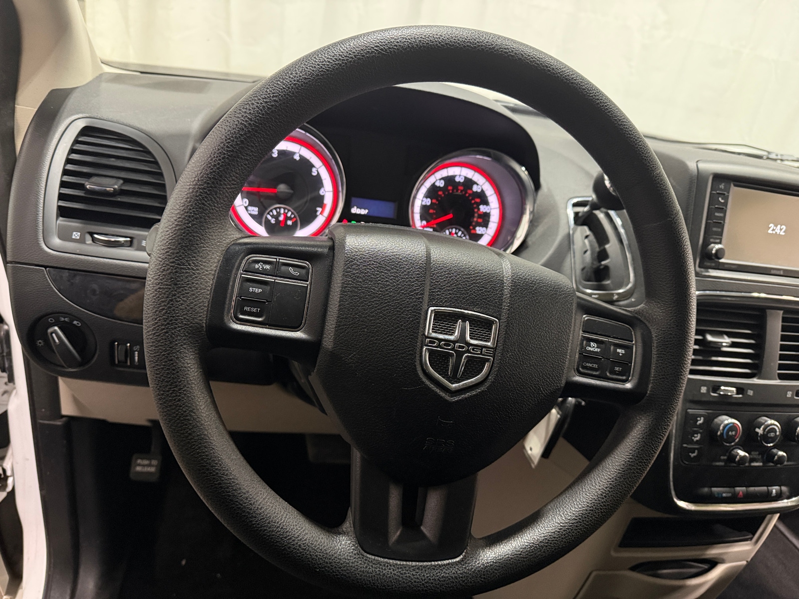 Thumbnail: 2018 Dodge Grand Caravan - 5