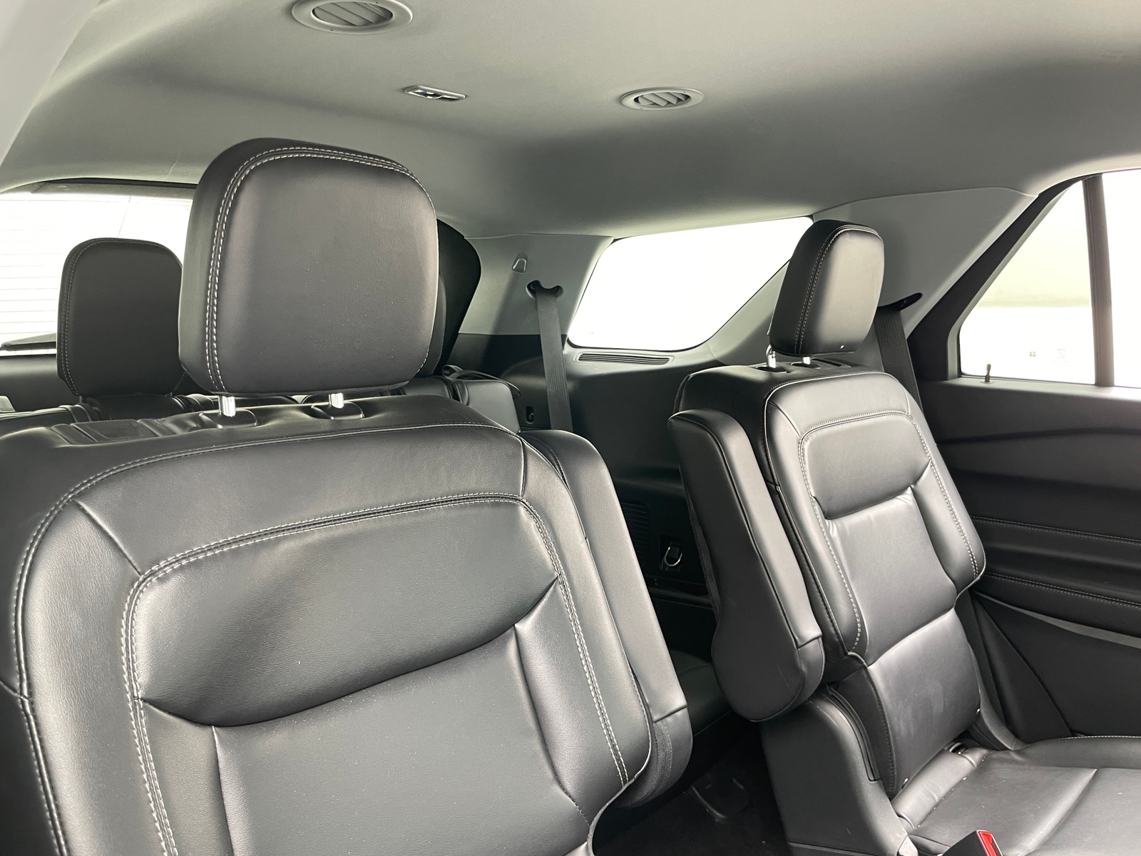 Thumbnail: 2021 Ford Explorer - 6