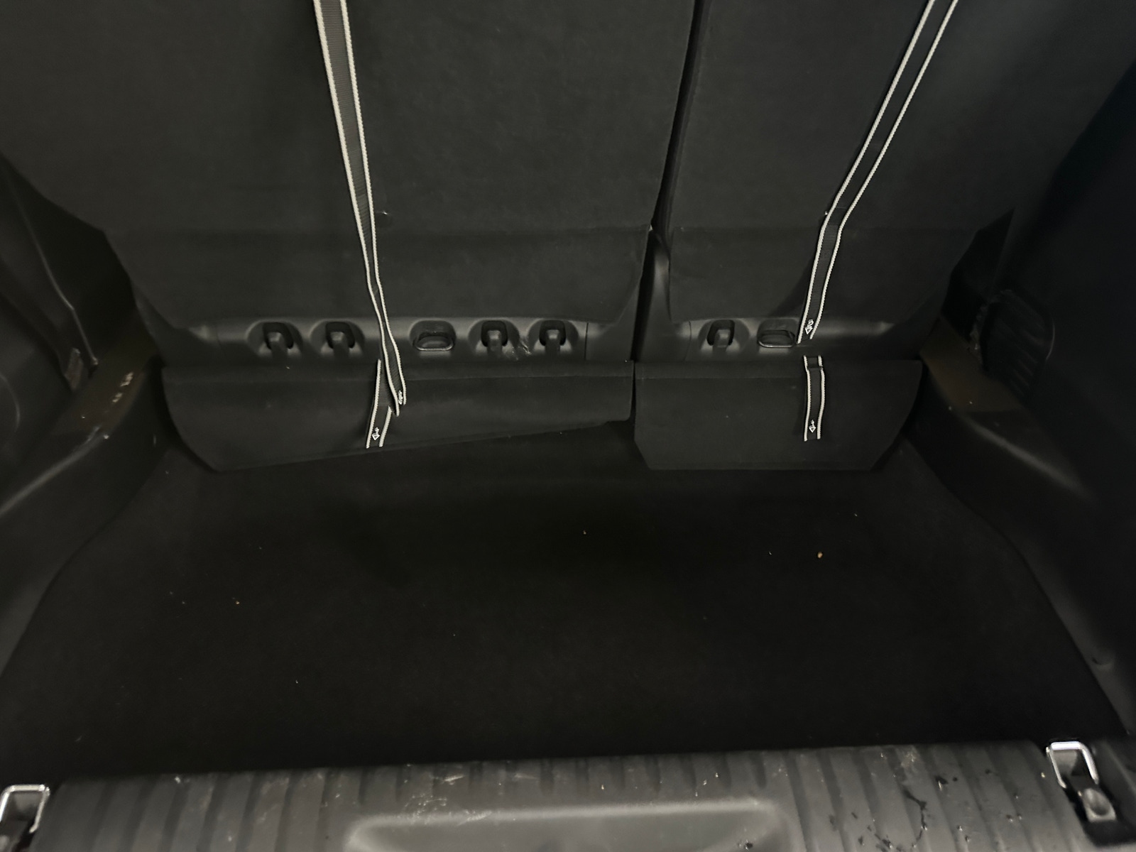 Thumbnail: 2025 Chrysler Pacifica - 6