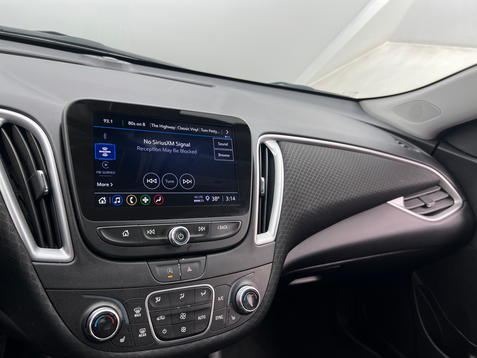 Thumbnail: 2024 Chevrolet Malibu - 4