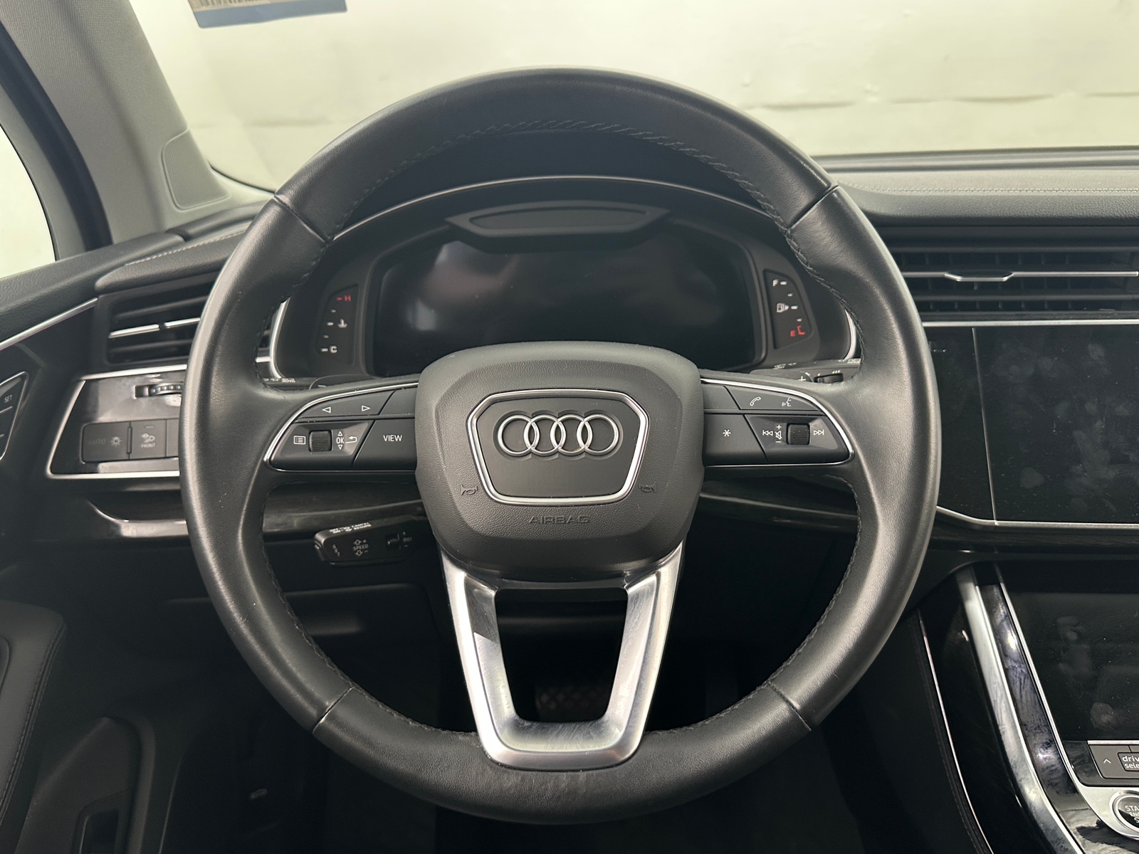 Thumbnail: 2024 Audi Q7 - 4