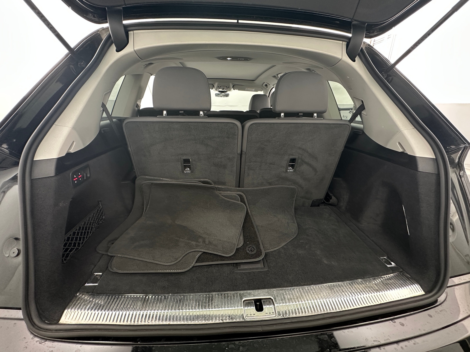 Thumbnail: 2024 Audi Q7 - 6