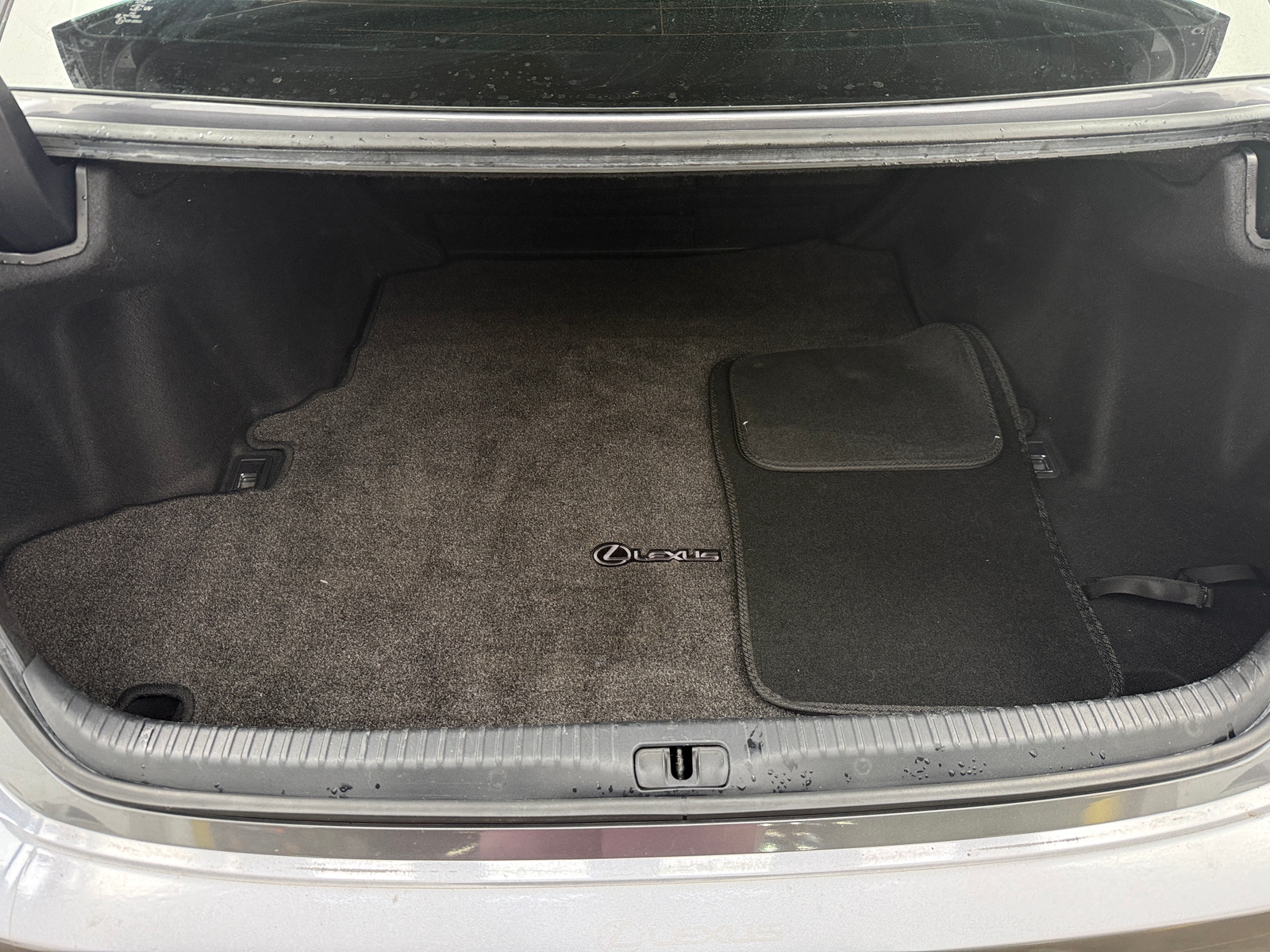 Thumbnail: 2017 Lexus RC - 4