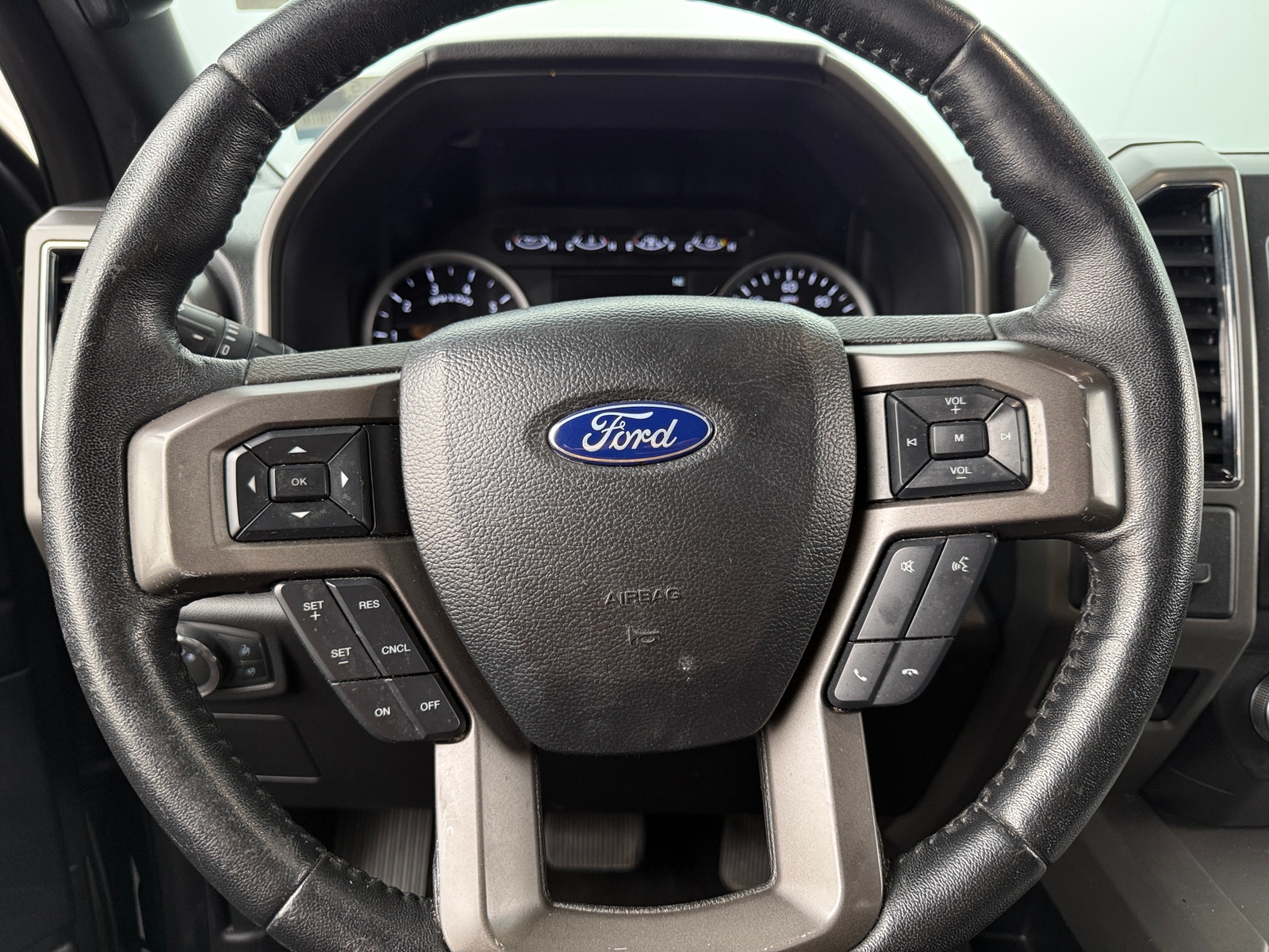 Thumbnail: 2019 Ford Expedition - 5