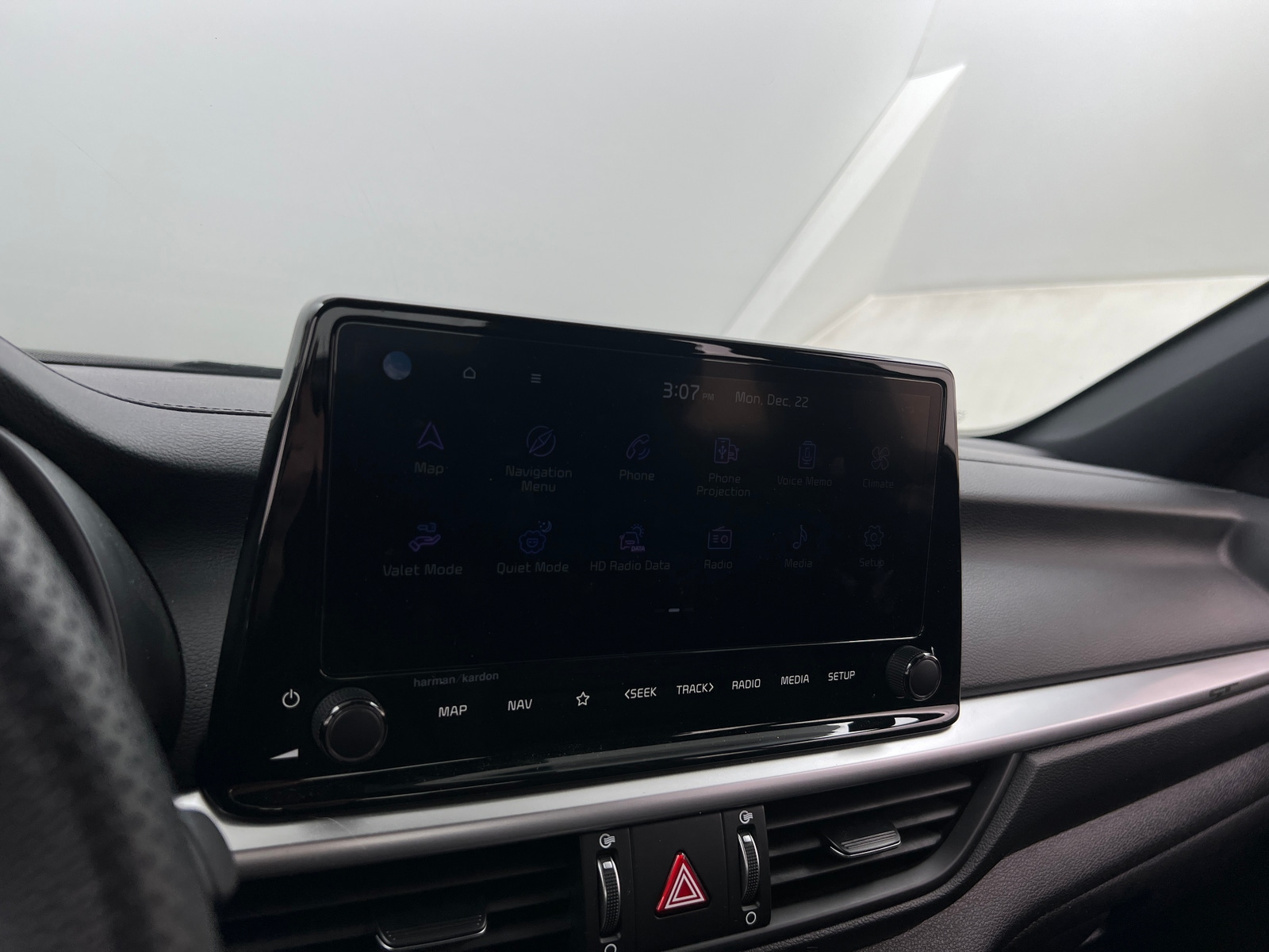 Thumbnail: 2023 Kia Forte - 3