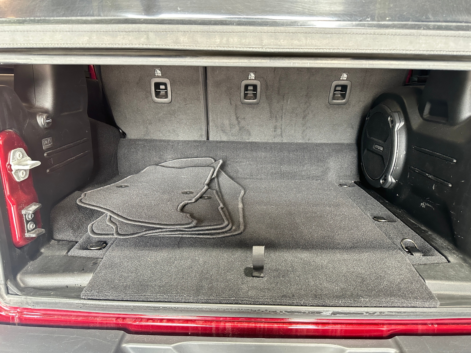 Thumbnail: 2021 Jeep Wrangler - 6