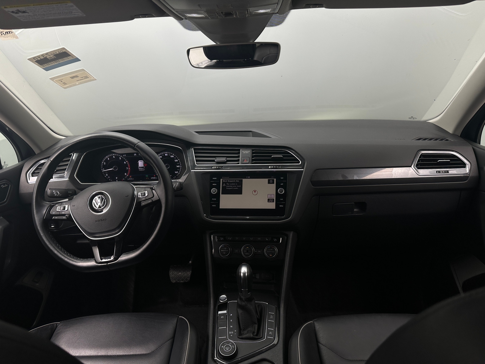 Thumbnail: 2019 Volkswagen Tiguan - 2