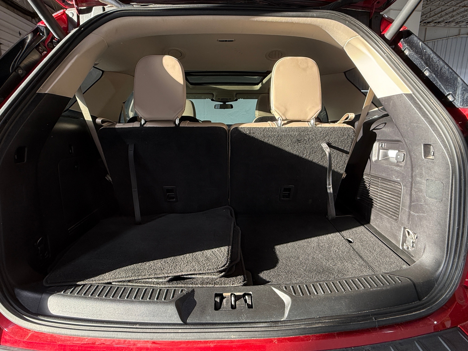 Thumbnail: 2021 Ford Explorer - 7