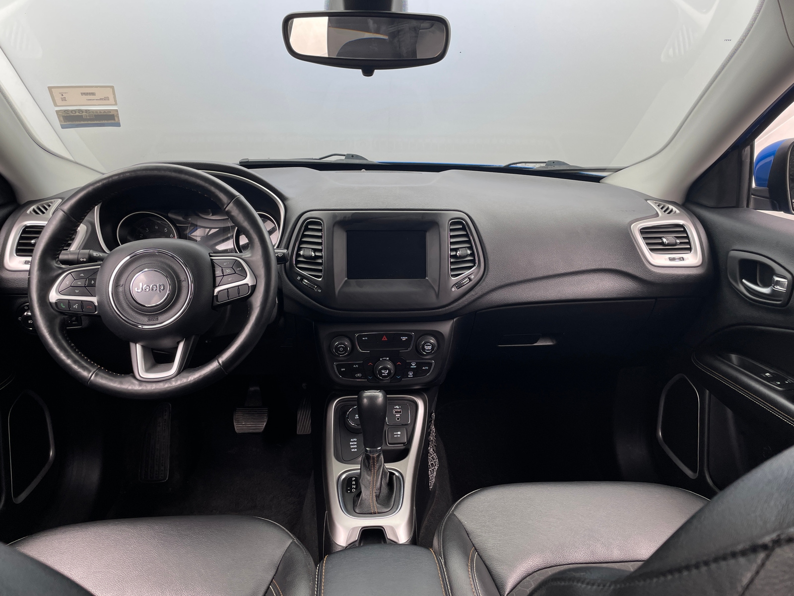 Thumbnail: 2019 Jeep Compass - 3