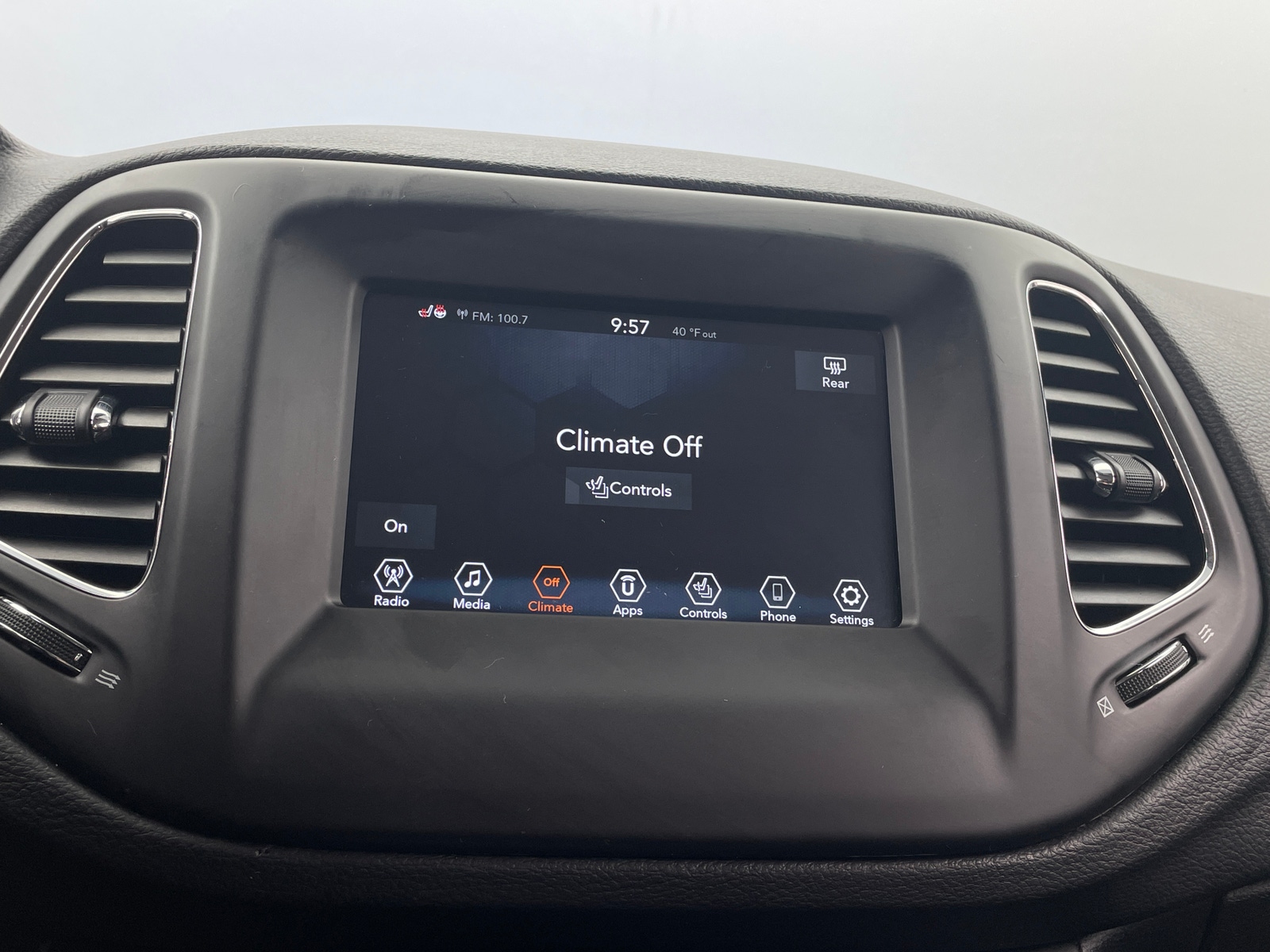 Thumbnail: 2019 Jeep Compass - 4