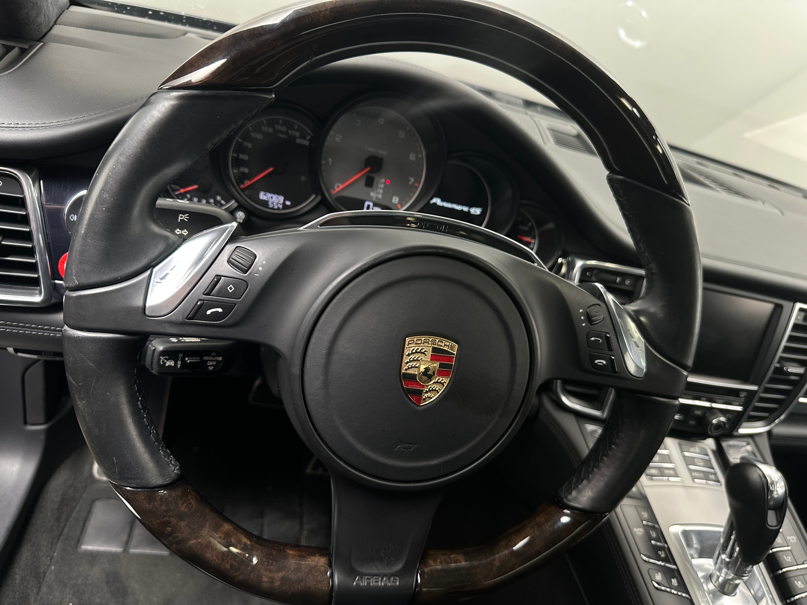 Thumbnail: 2014 Porsche Panamera - 4