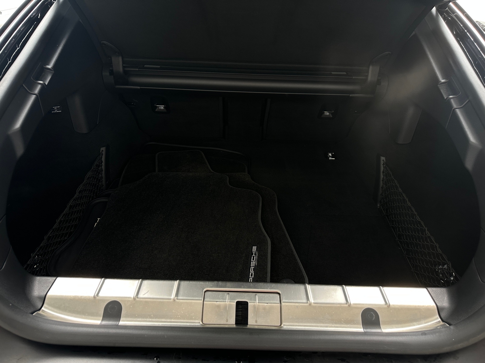 Thumbnail: 2014 Porsche Panamera - 6