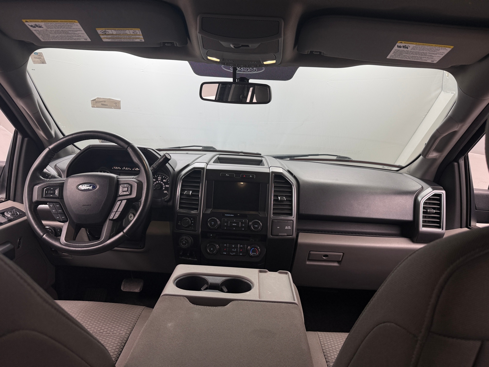 Thumbnail: 2018 Ford Econoline - 3