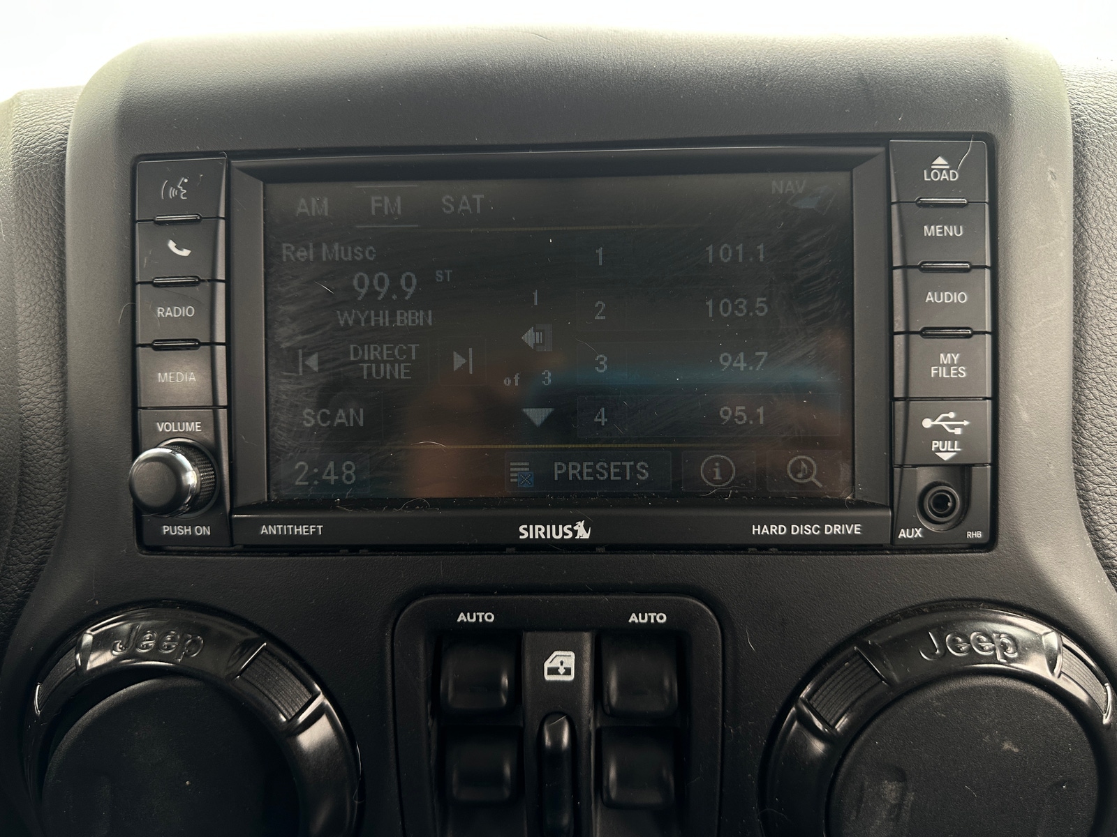 Thumbnail: 2017 Jeep Wrangler - 3