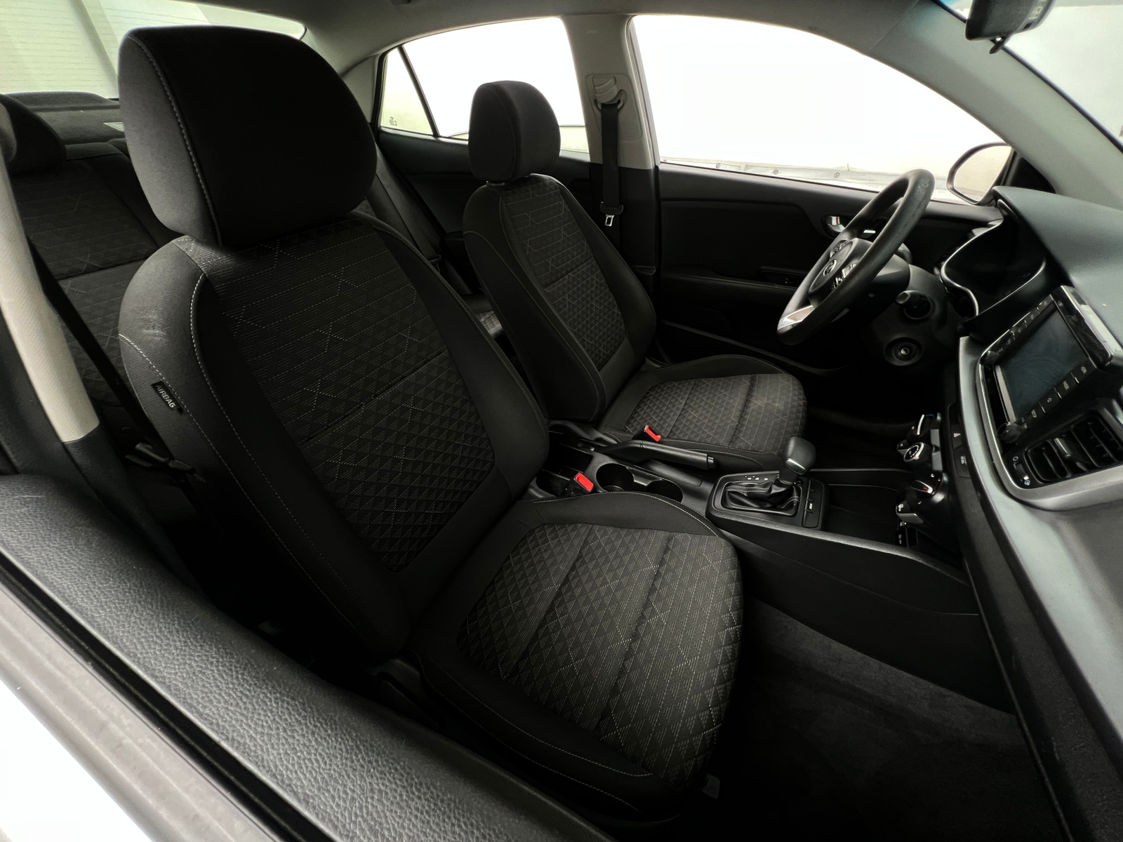 Thumbnail: 2019 Kia Rio - 2