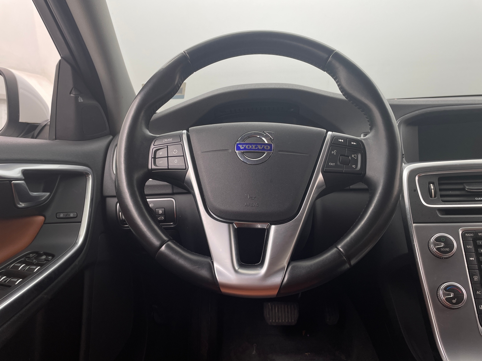 Thumbnail: 2018 Volvo S60 - 4