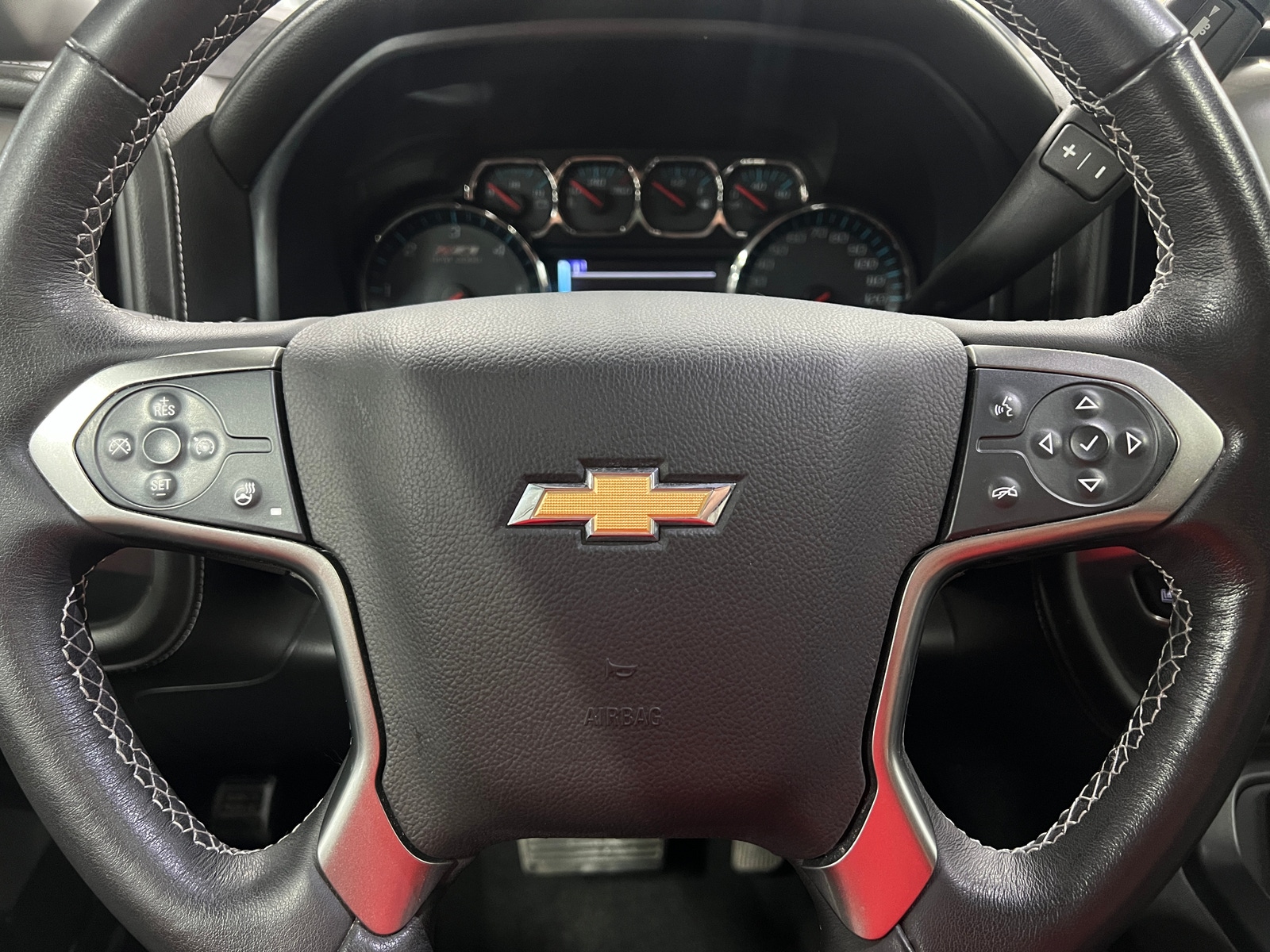 Thumbnail: 2018 Chevrolet Silverado 1500 - 4