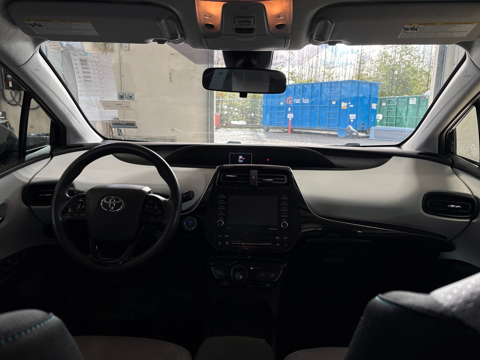 Thumbnail: 2022 Toyota Prius - 3