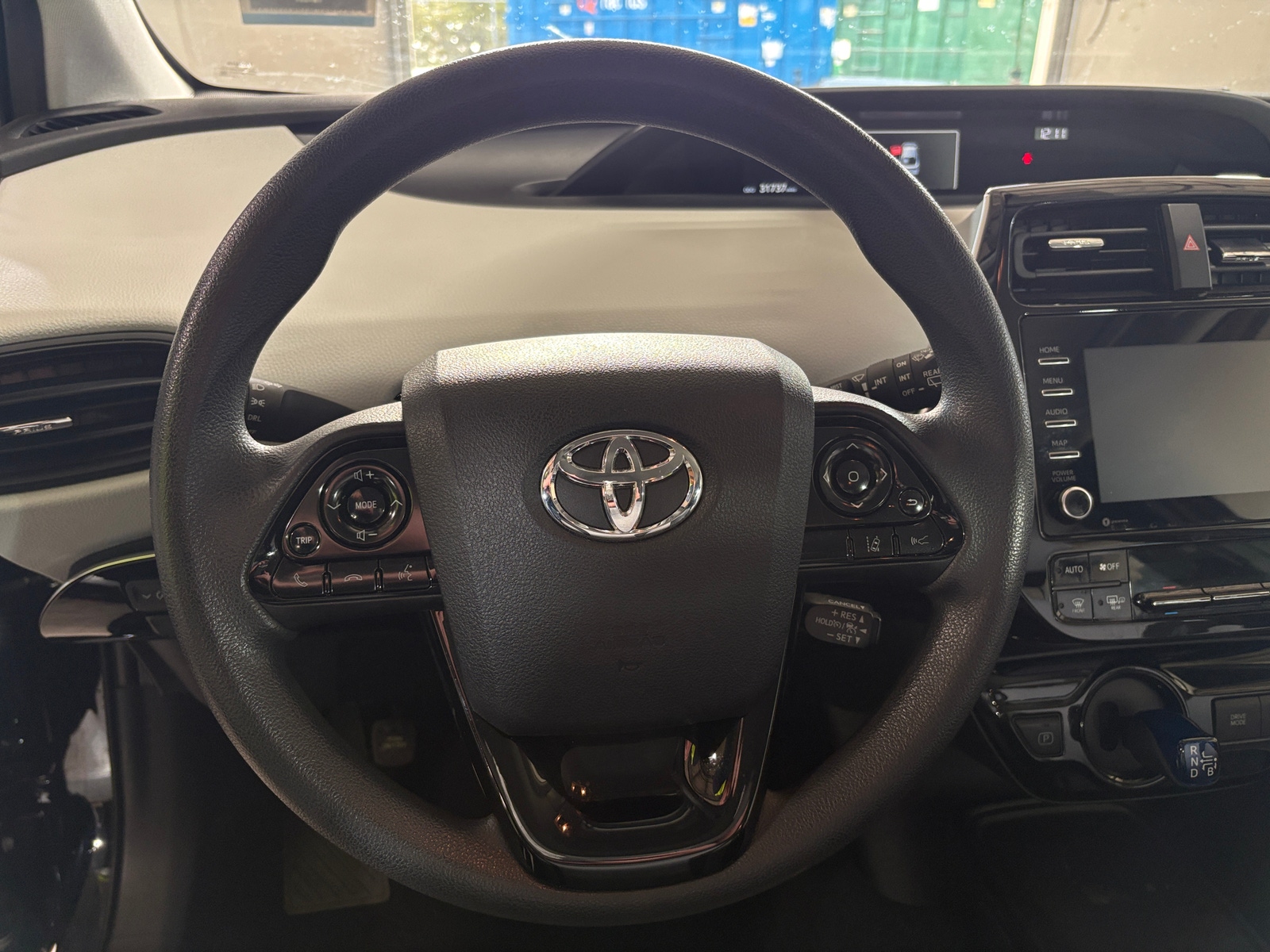 Thumbnail: 2022 Toyota Prius - 5