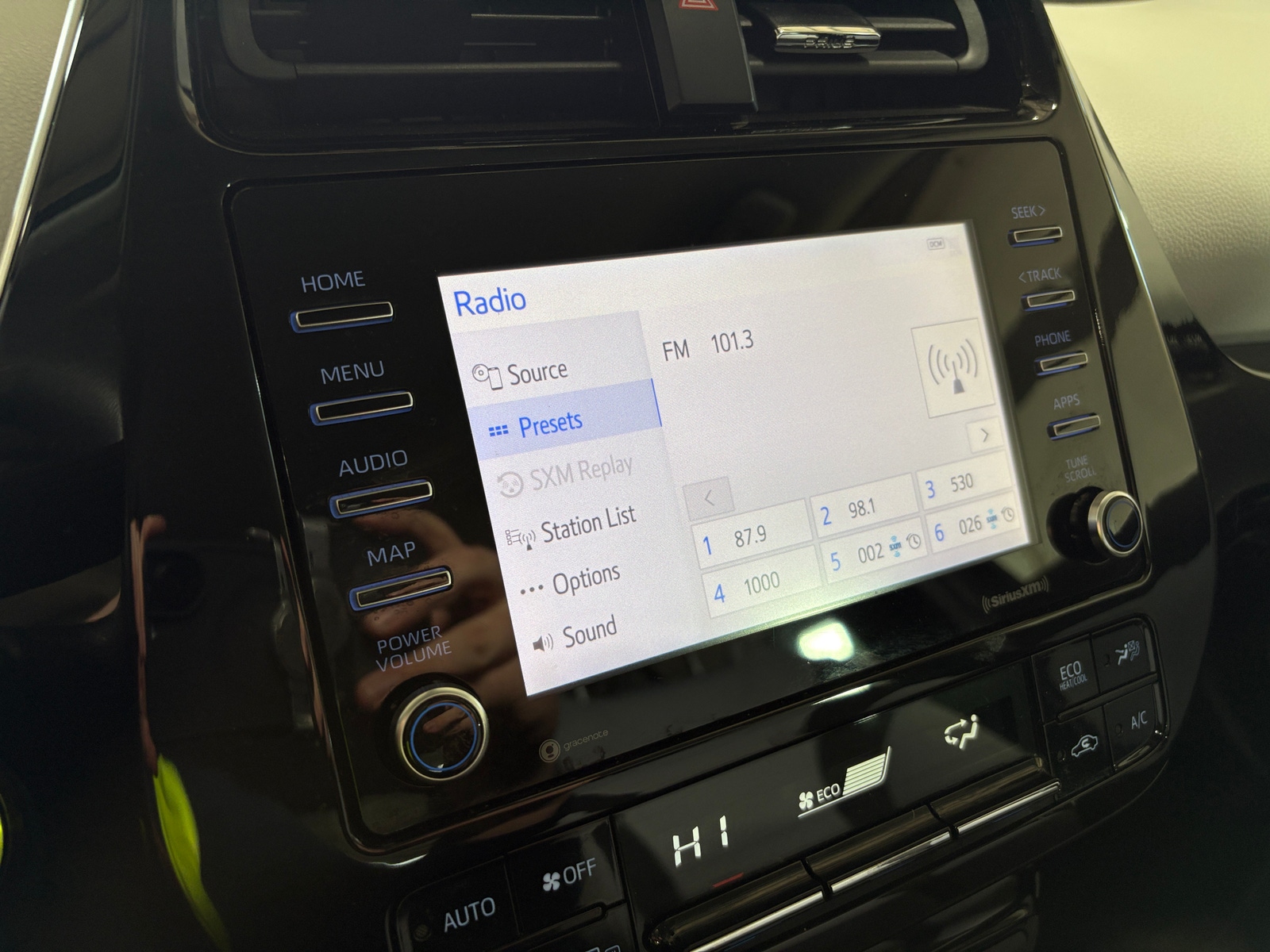 Thumbnail: 2022 Toyota Prius - 4