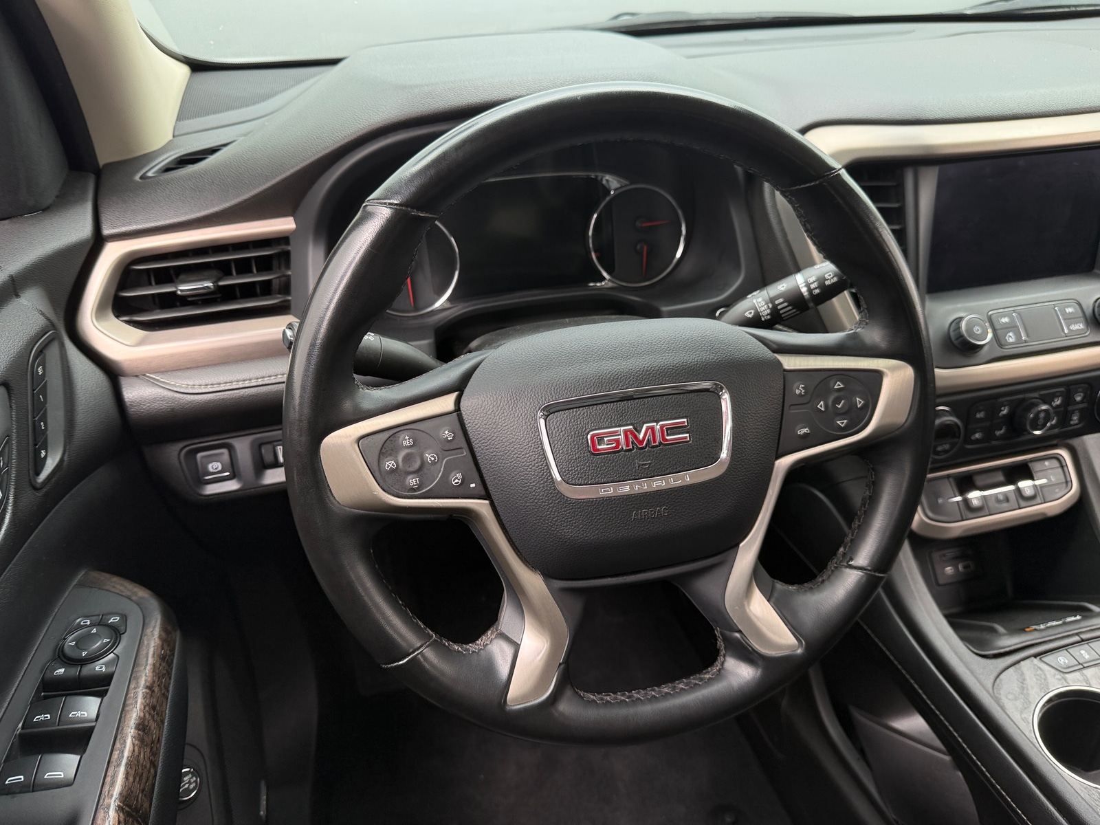 Thumbnail: 2023 GMC Acadia - 4