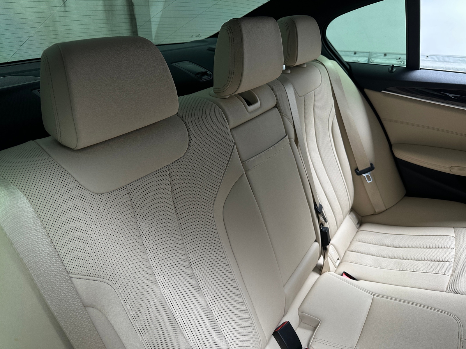 Thumbnail: 2021 BMW 5 Series - 5