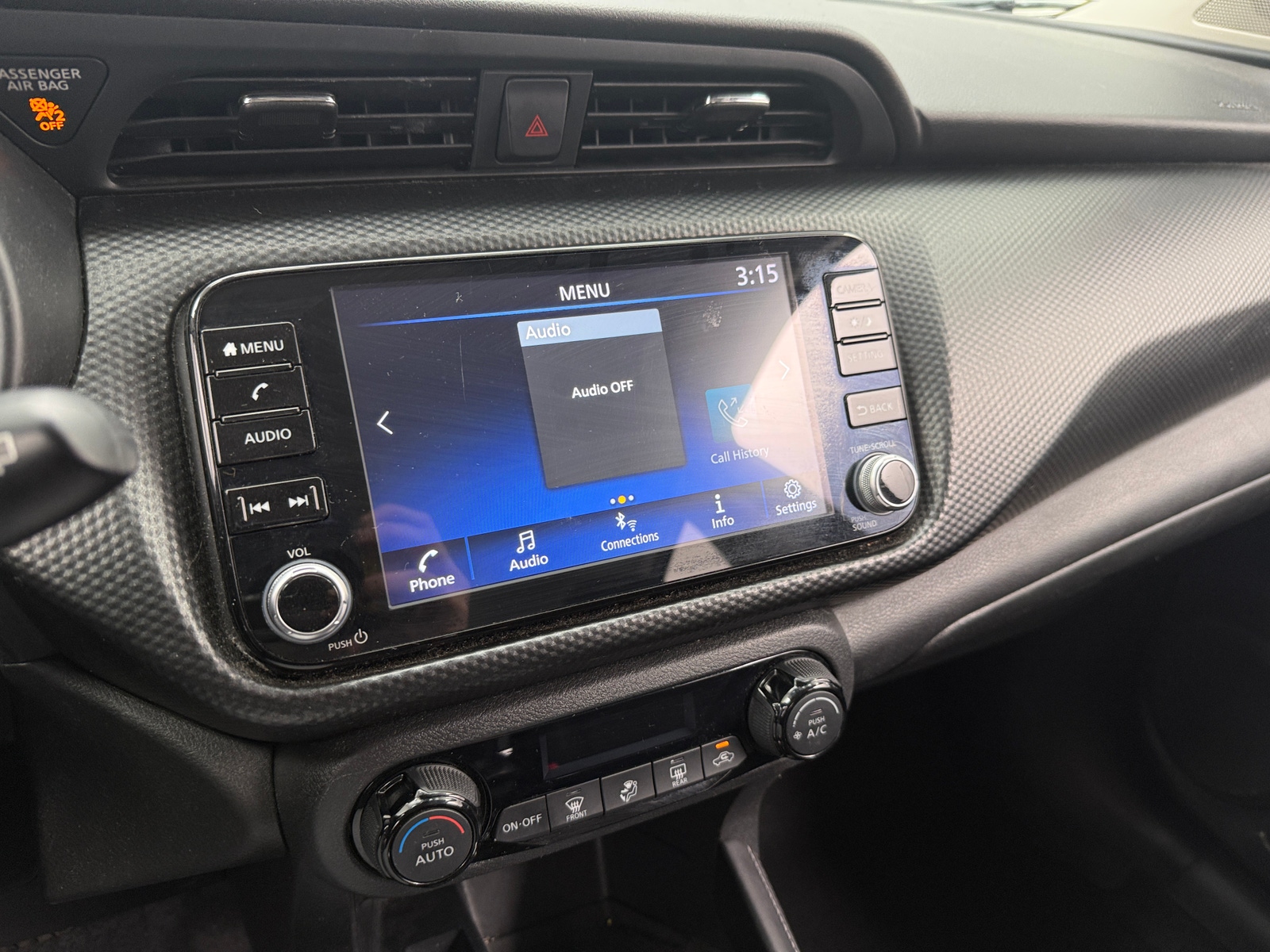 Thumbnail: 2021 Nissan Kicks - 4