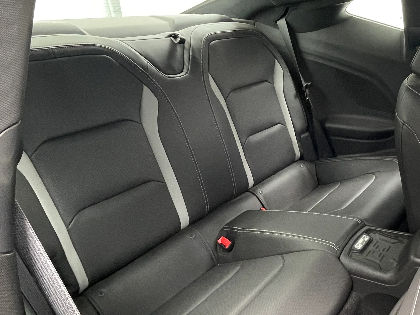 Thumbnail: 2018 Chevrolet Camaro - 5