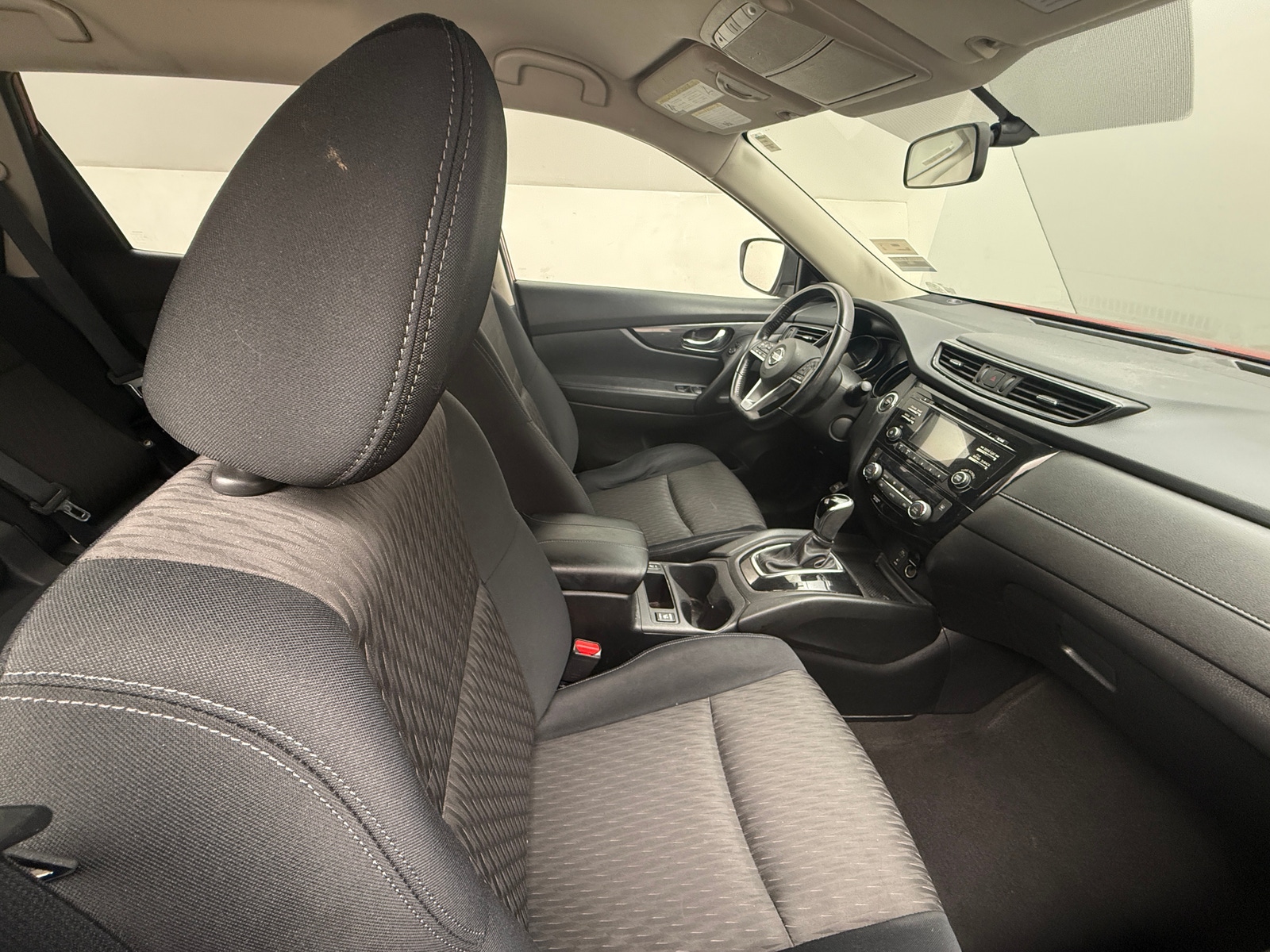 Thumbnail: 2017 Nissan Rogue - 2