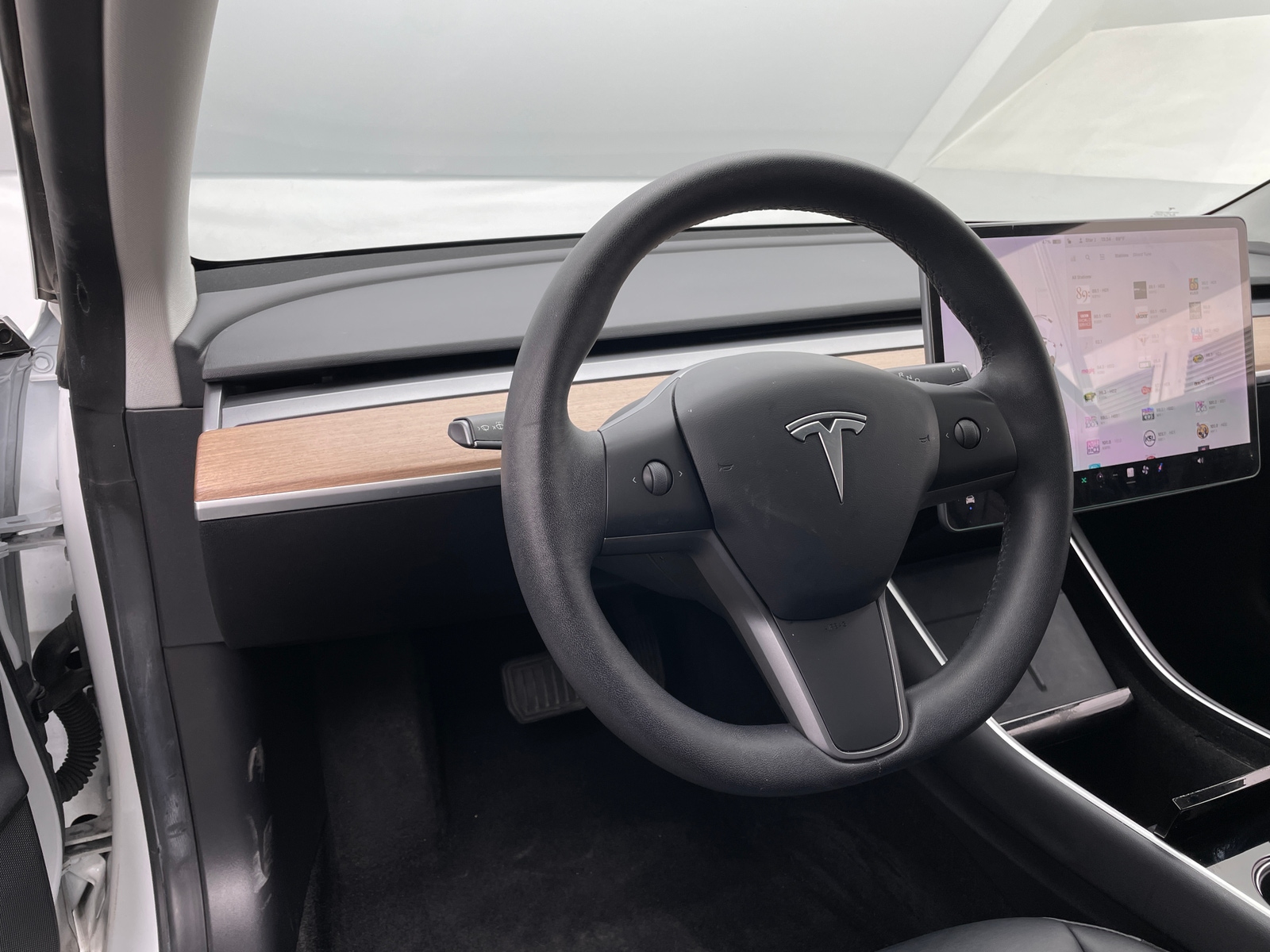 Thumbnail: 2020 Tesla Model 3 - 4
