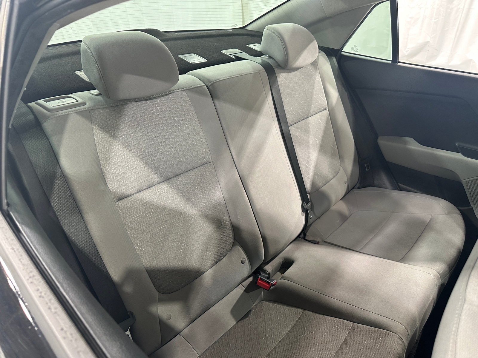 Thumbnail: 2020 Kia Rio - 6