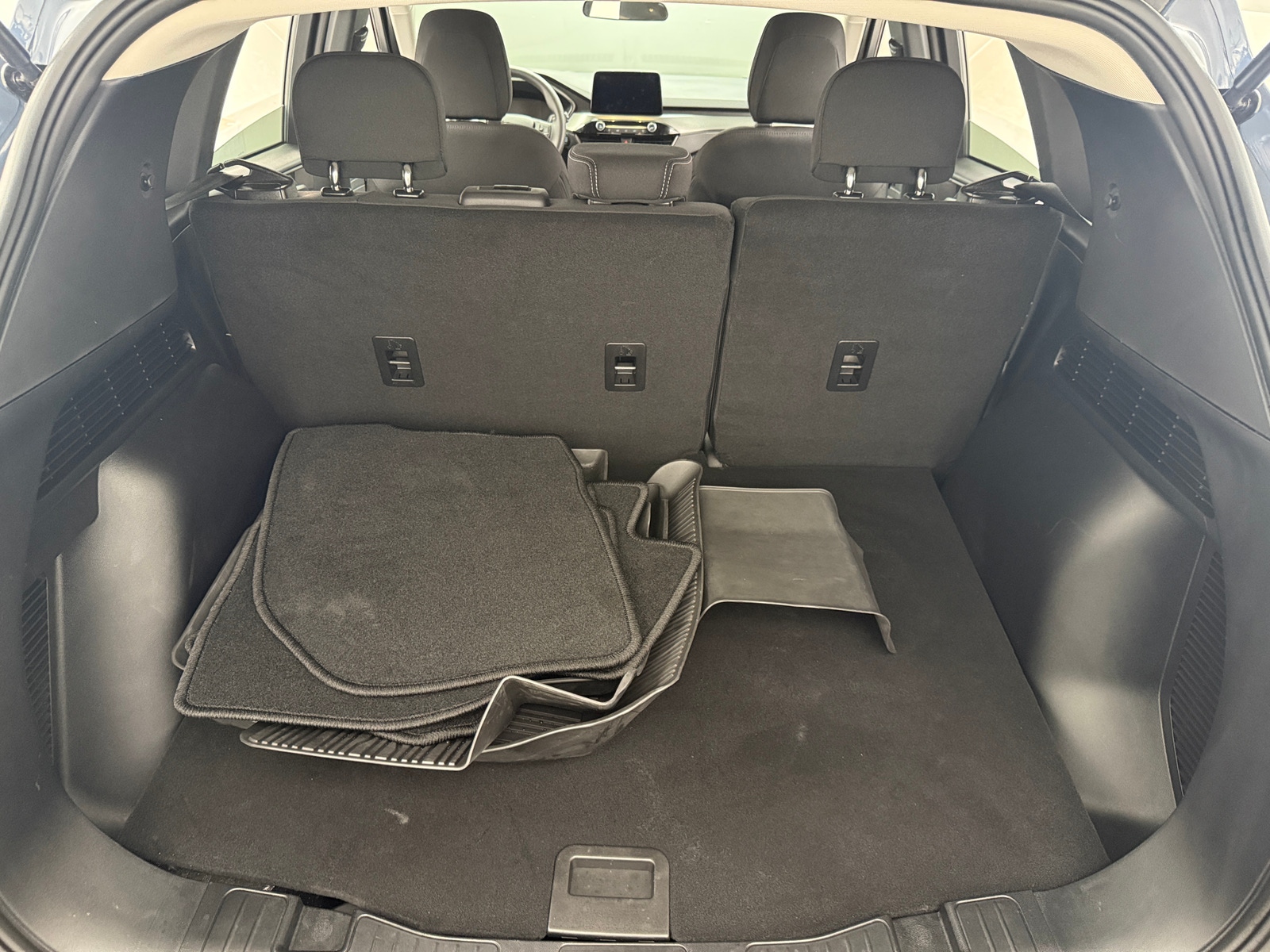 Thumbnail: 2025 Ford Escape - 7