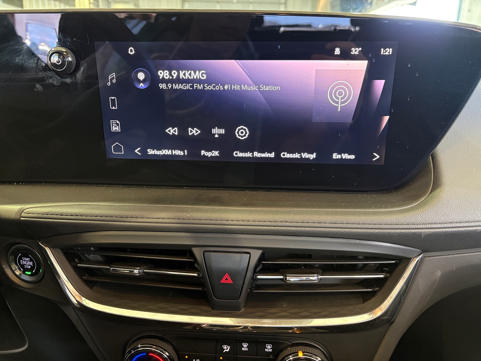 Thumbnail: 2025 Buick Encore GX - 3