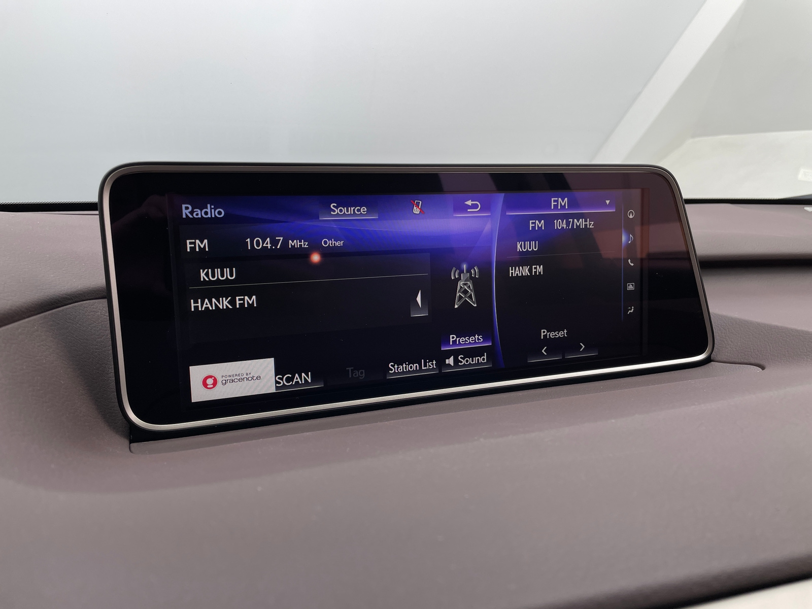 Thumbnail: 2019 Lexus RX - 4