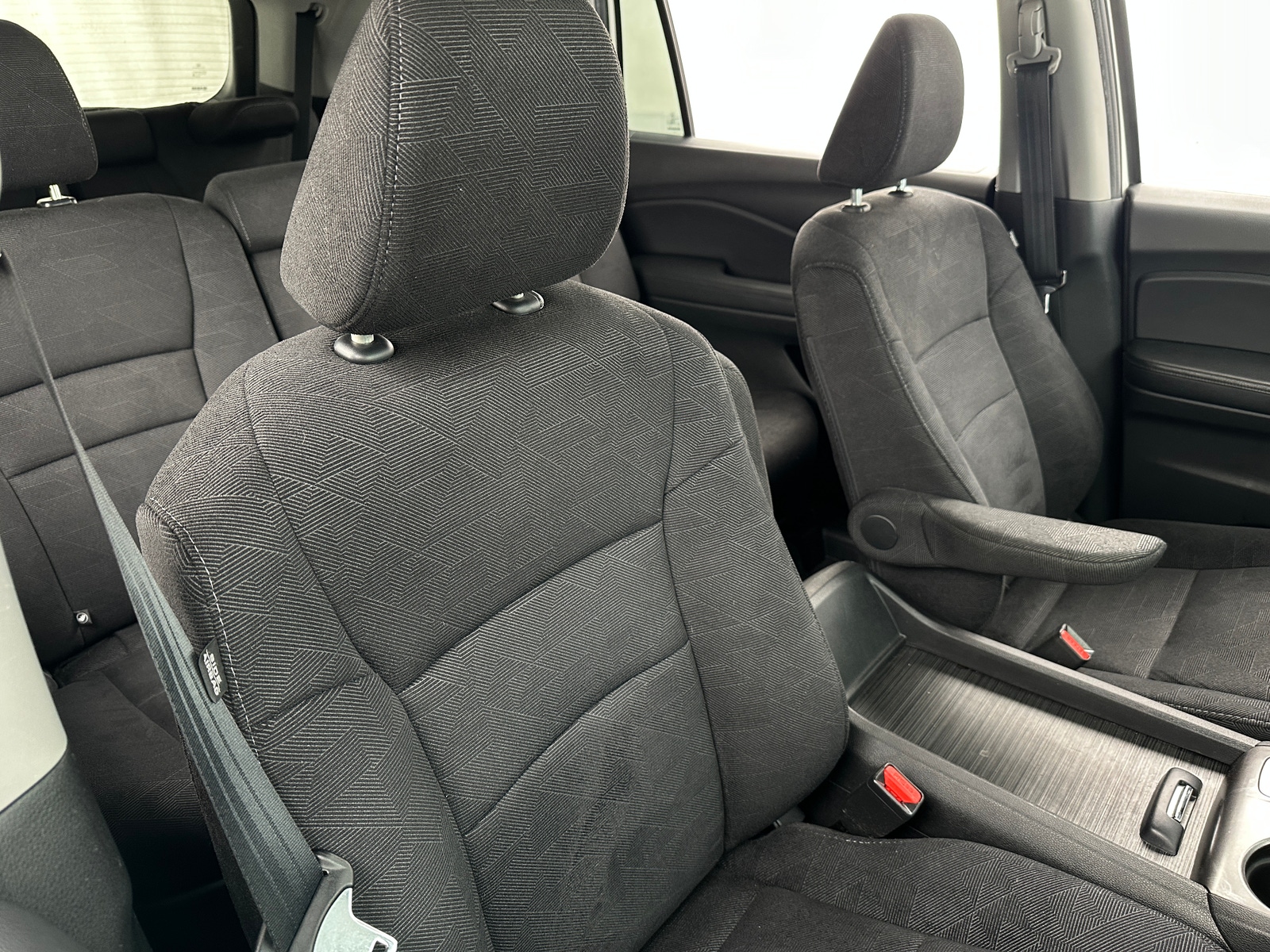 Thumbnail: 2019 Honda Pilot - 2