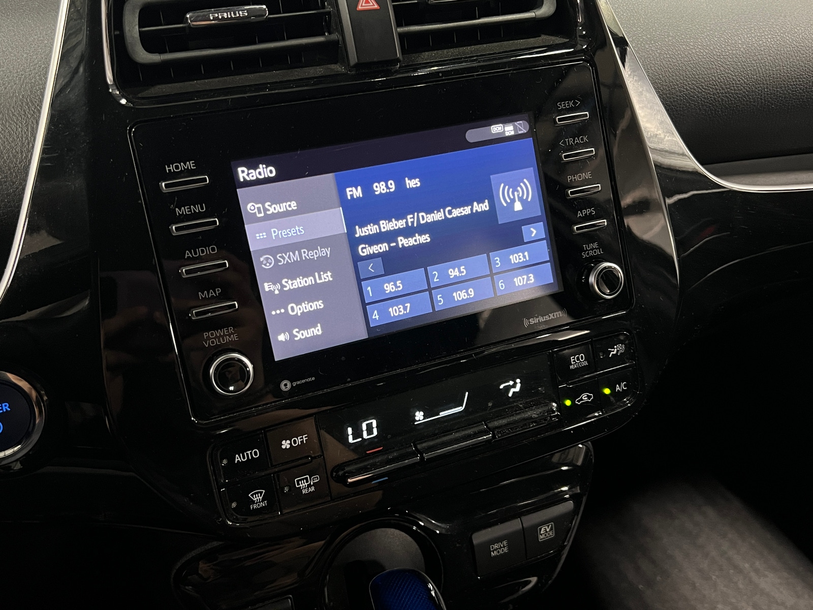 Thumbnail: 2022 Toyota Prius - 4