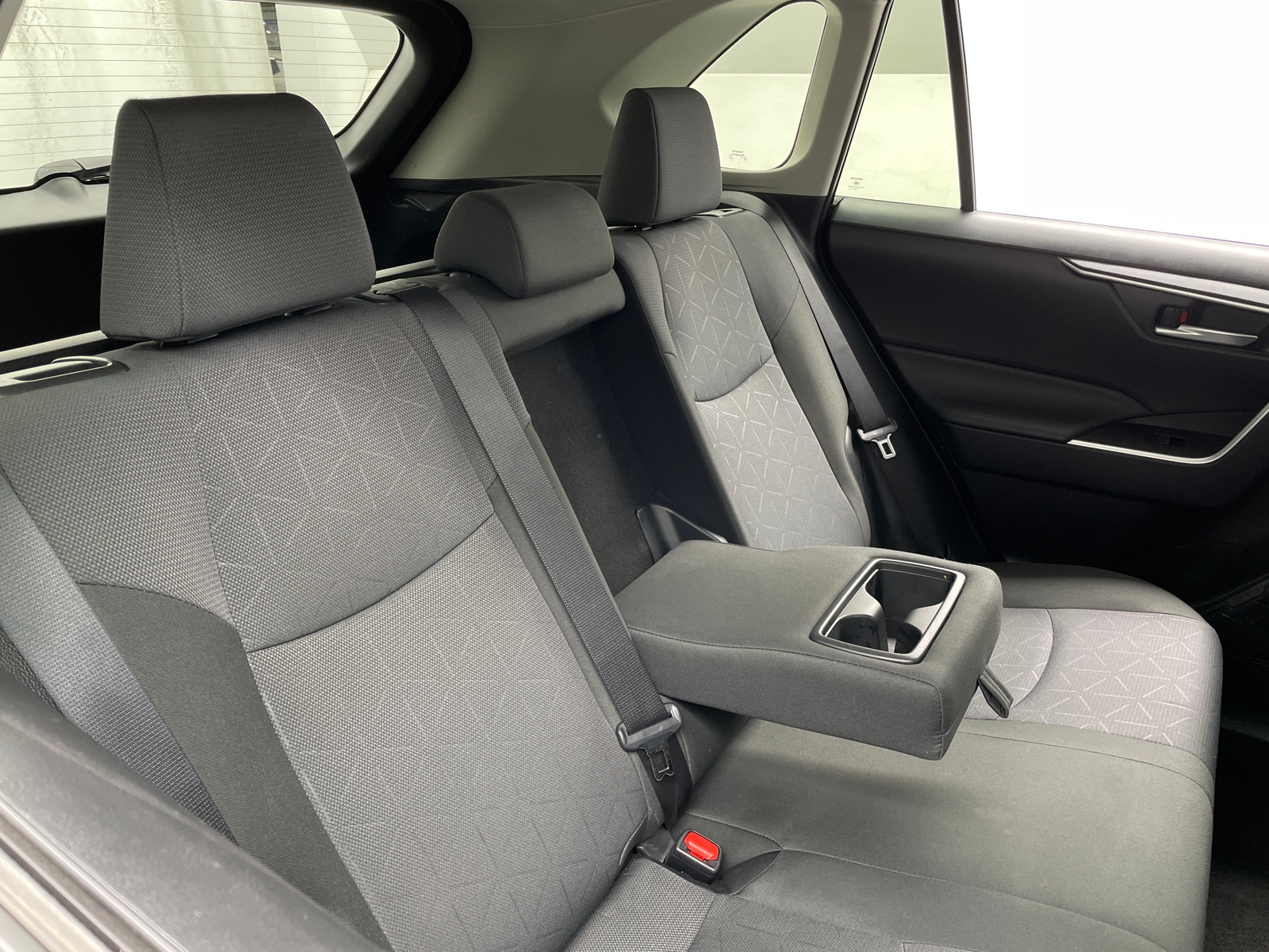 Thumbnail: 2025 Toyota RAV4 - 6