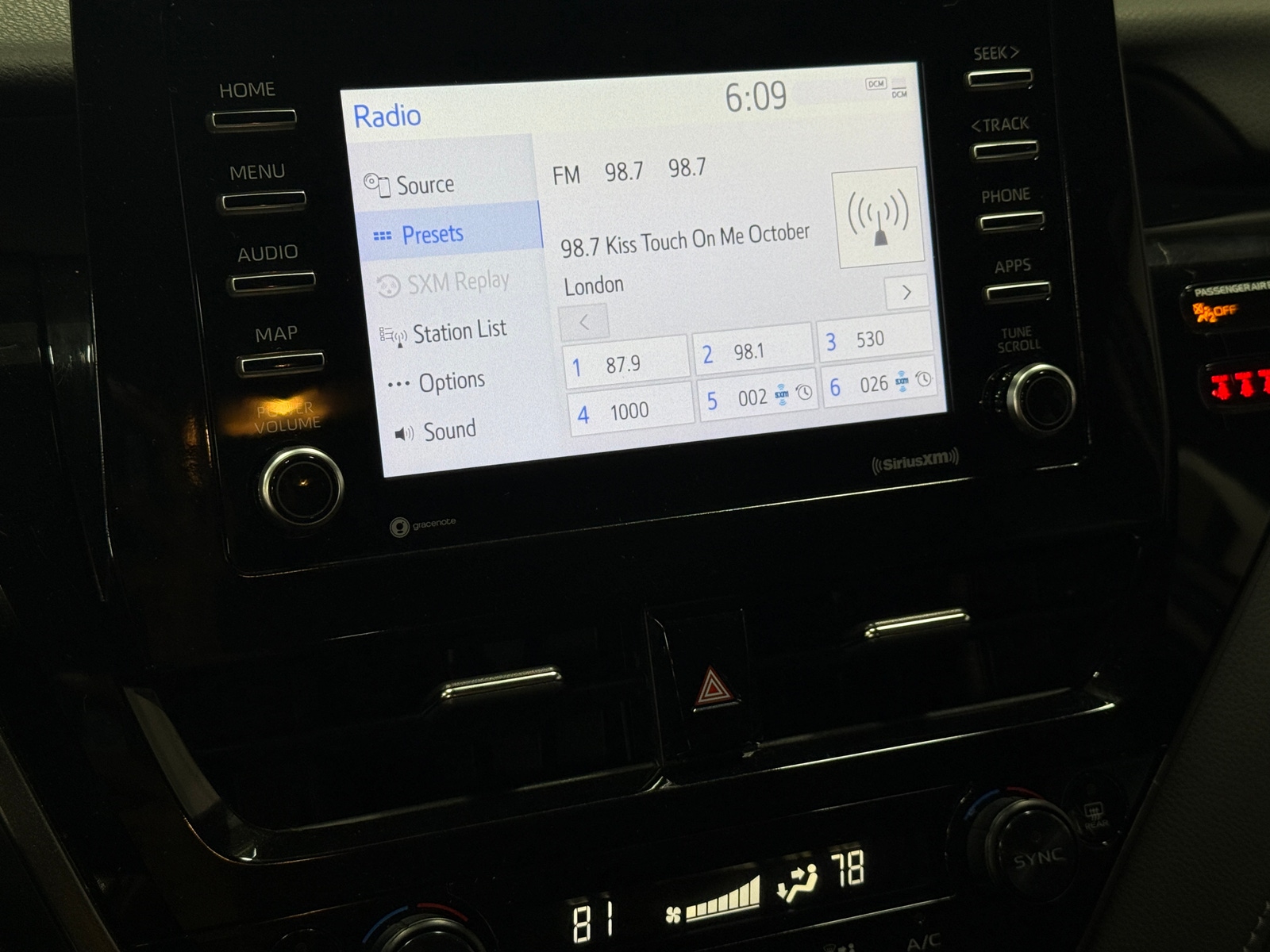 Thumbnail: 2022 Toyota Camry - 4