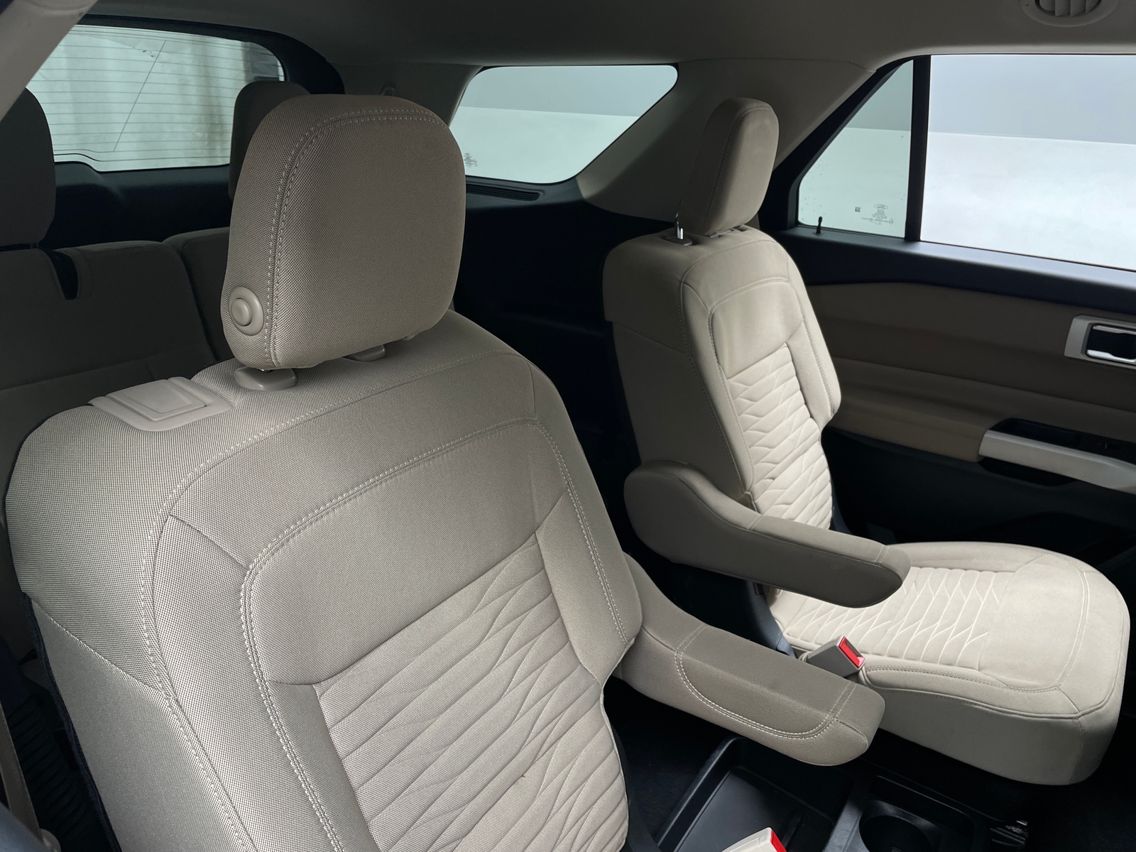 Thumbnail: 2020 Ford Explorer - 6