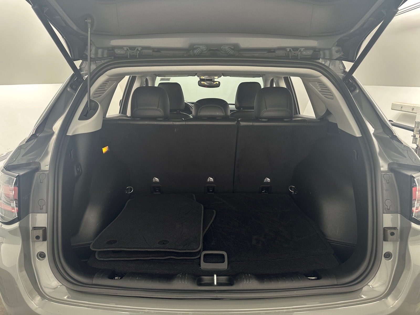 Thumbnail: 2022 Jeep Compass - 6