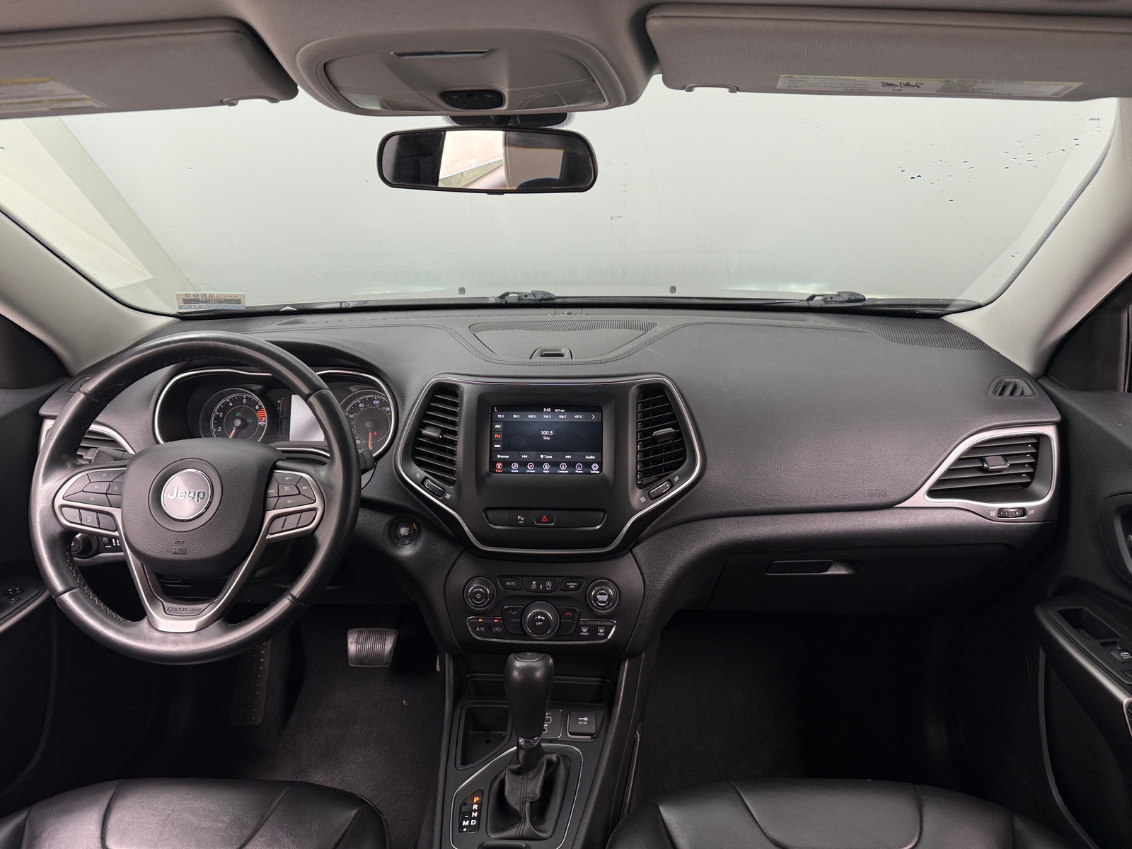 Thumbnail: 2019 Jeep Cherokee - 3