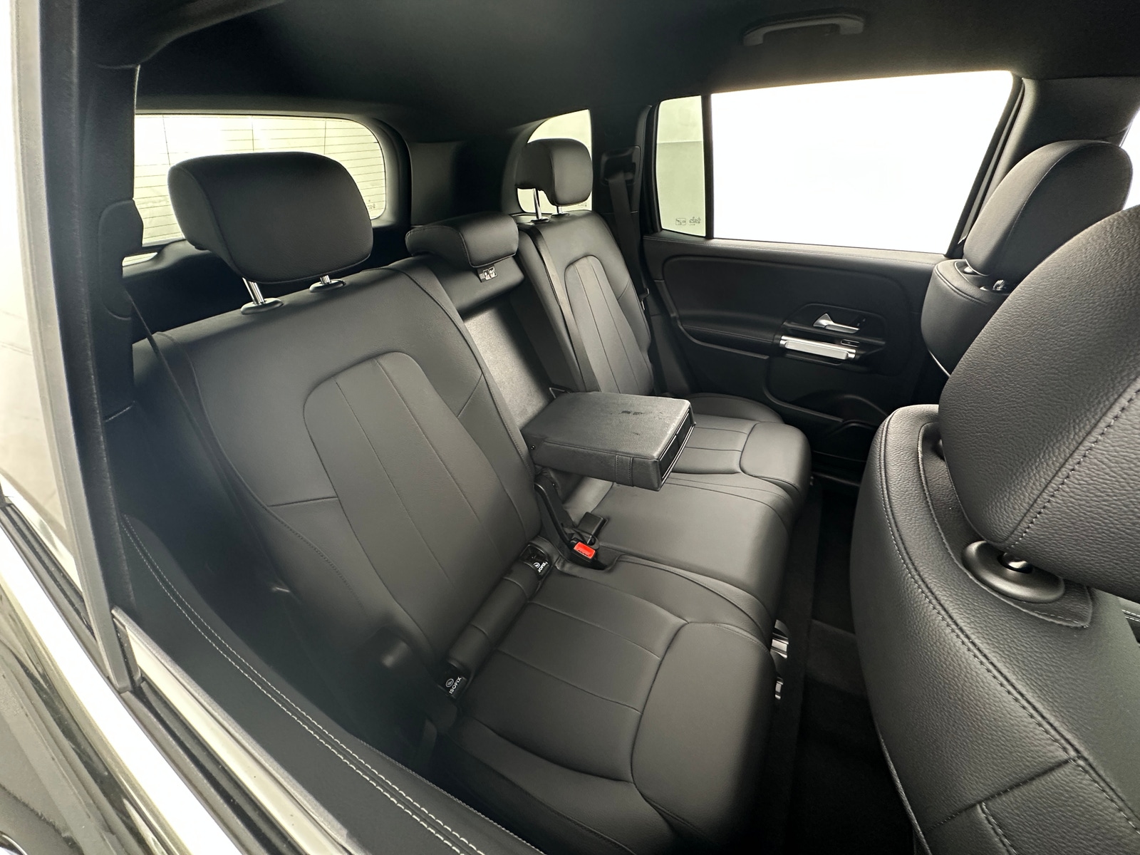 Thumbnail: 2025 Mercedes-Benz GLB - 5