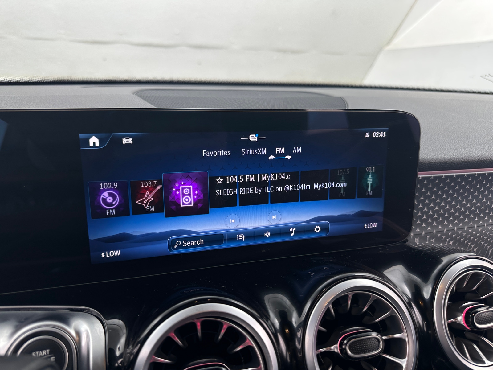 Thumbnail: 2025 Mercedes-Benz GLB - 3