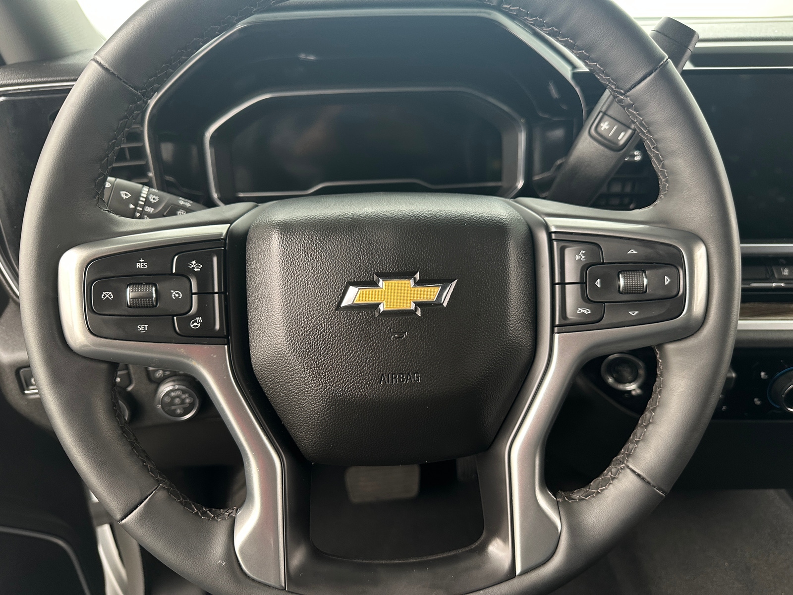 Thumbnail: 2025 Chevrolet Silverado 2500 - 5