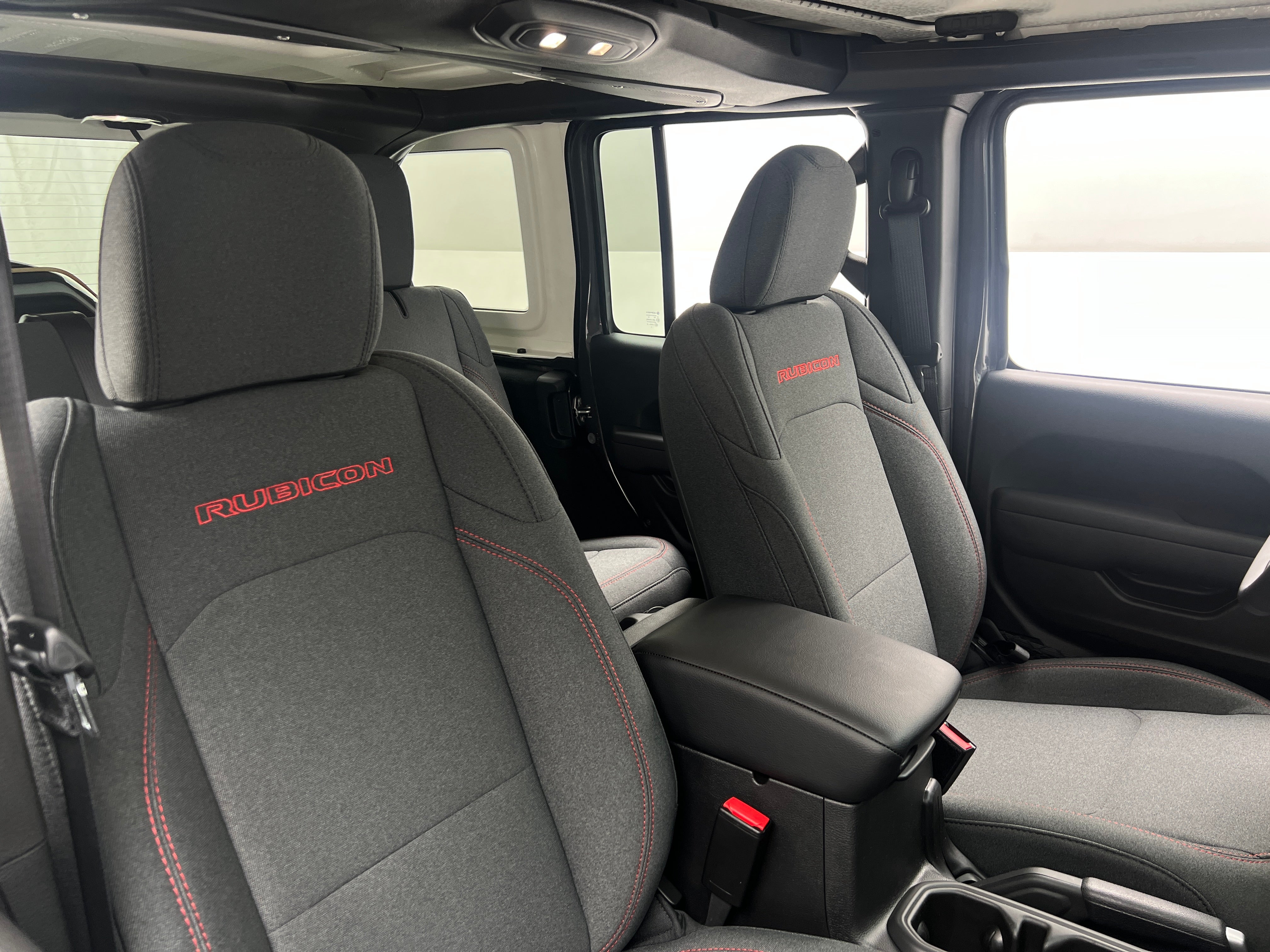 2025 Jeep Wrangler Rubicon's photo