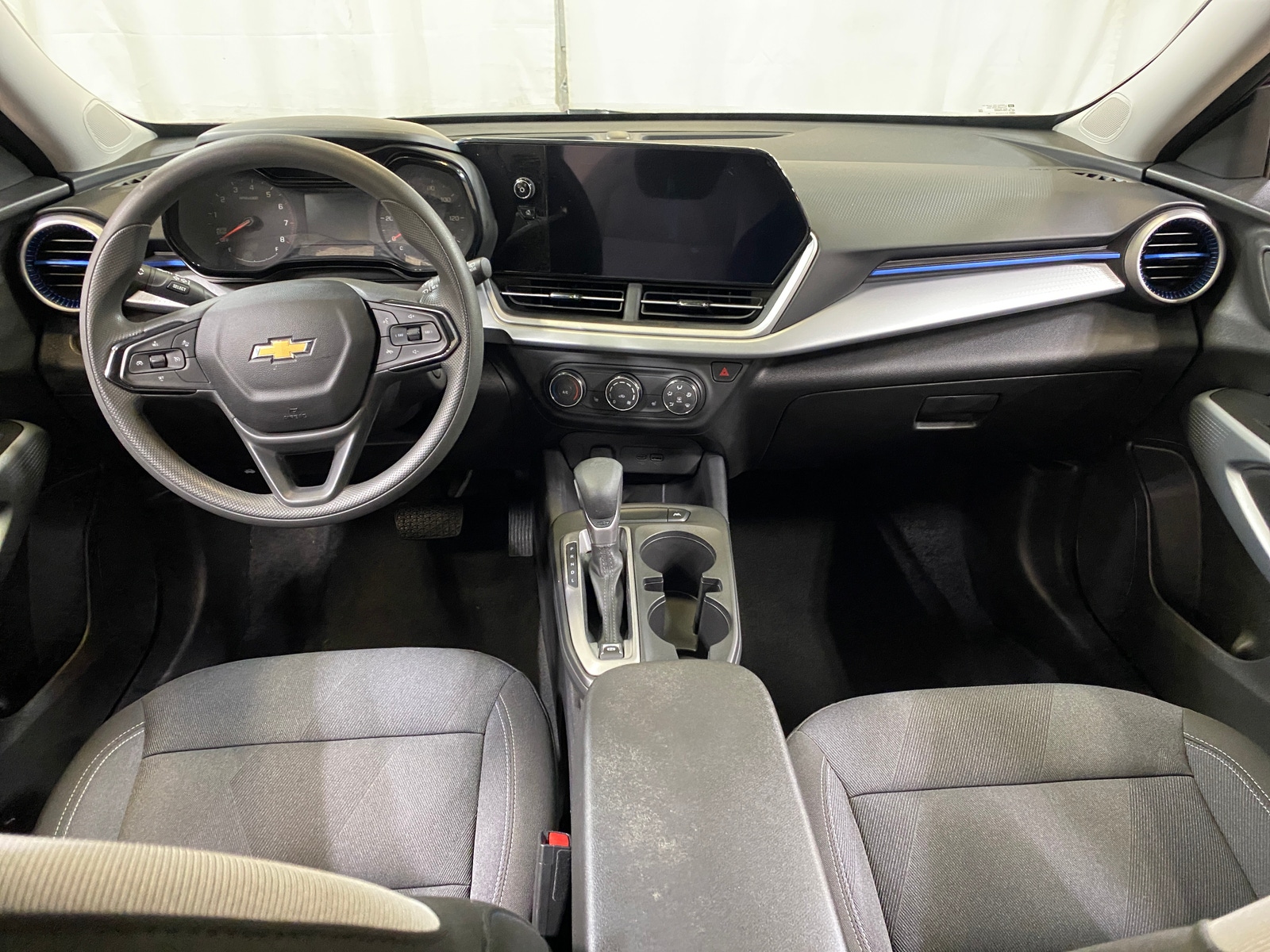 Thumbnail: 2025 Chevrolet Trax - 3