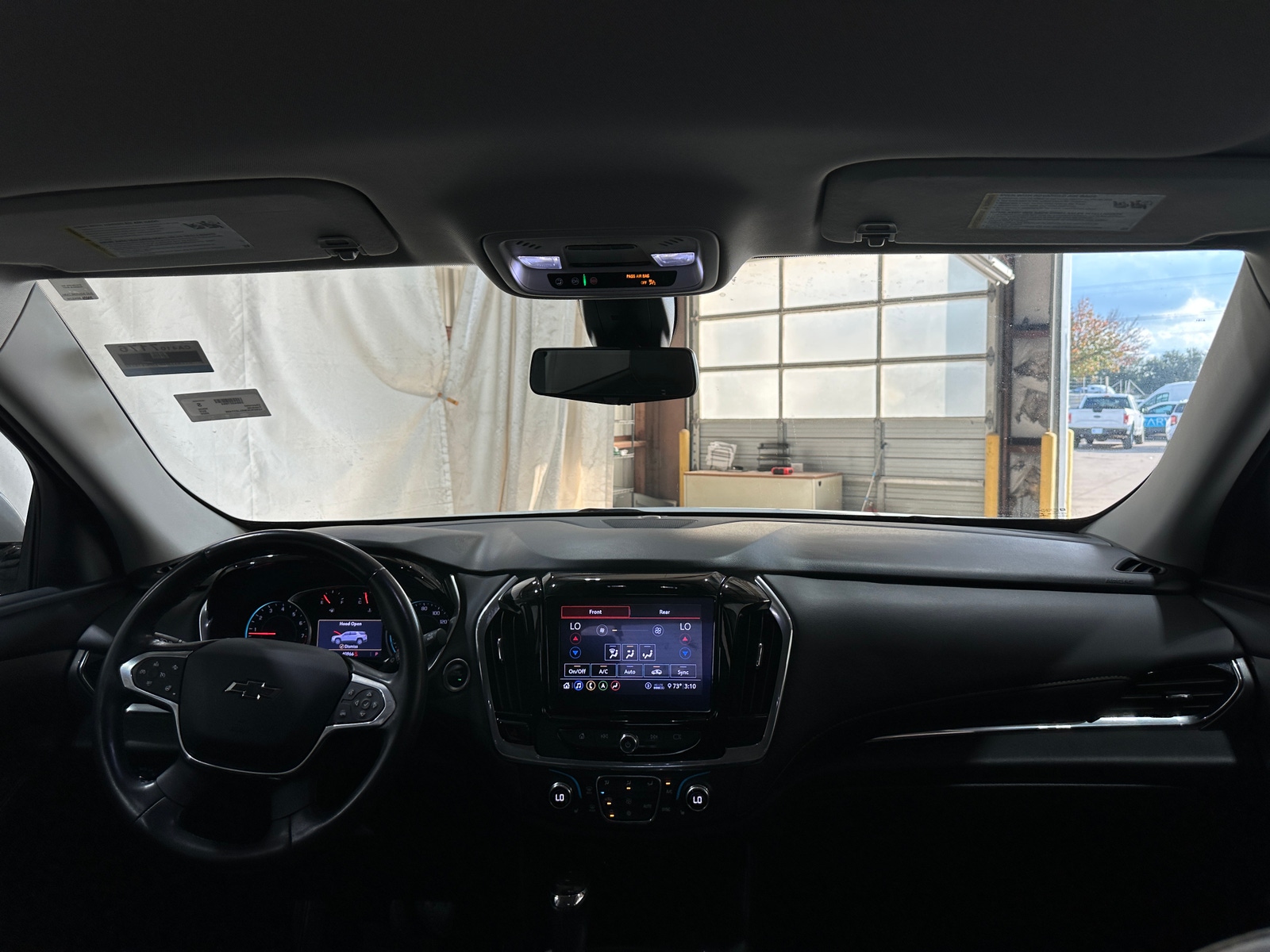 Thumbnail: 2020 Chevrolet Traverse - 2