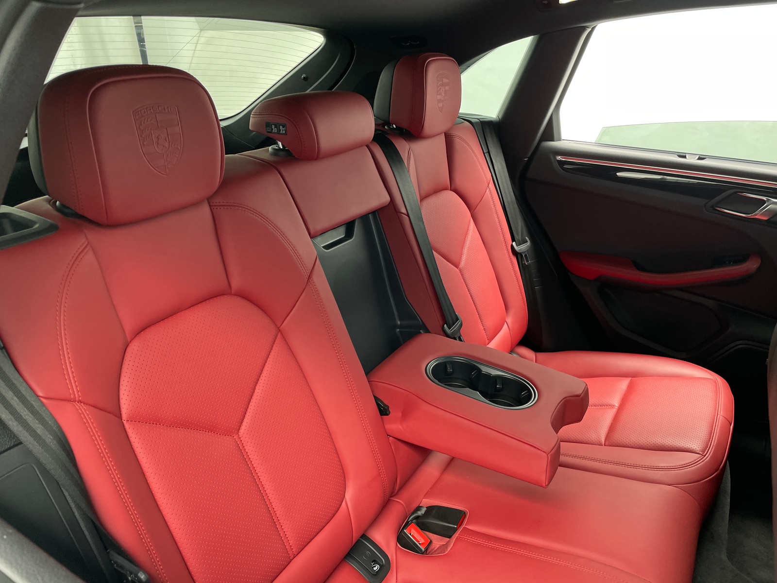 Thumbnail: 2020 Porsche Macan - 5