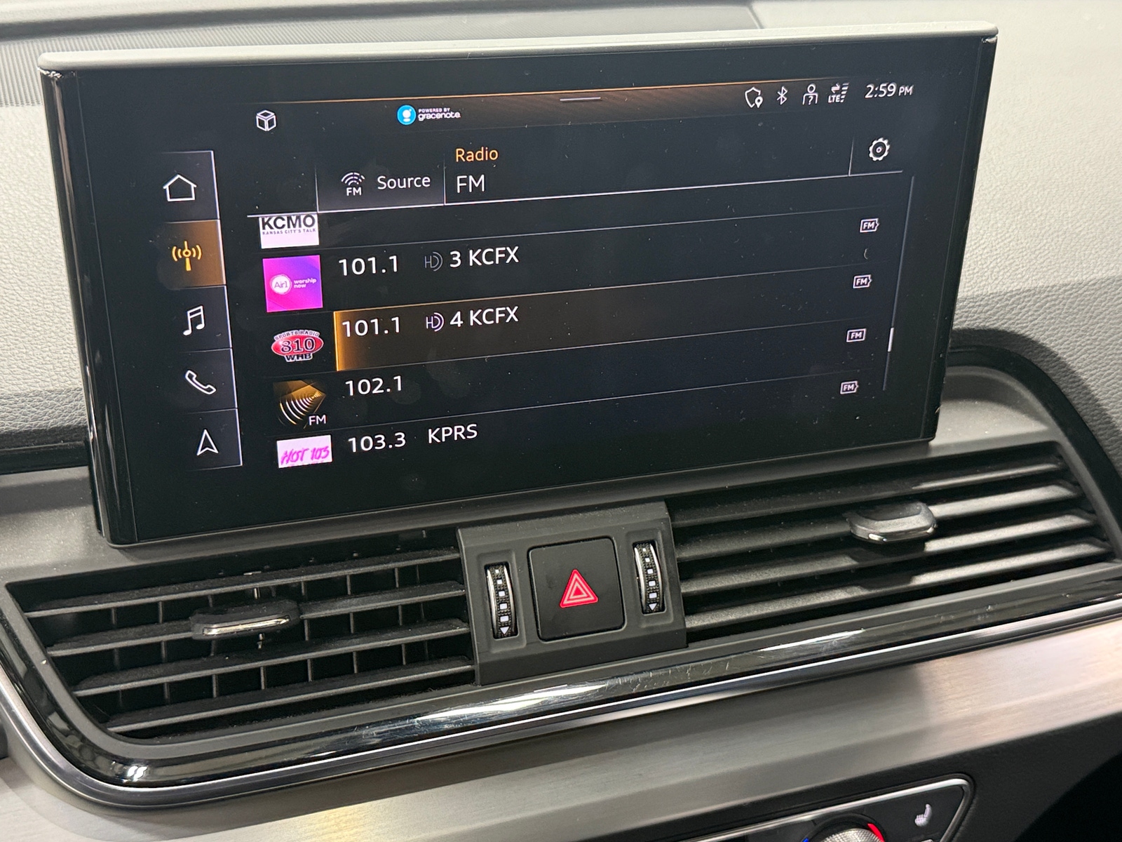 Thumbnail: 2021 Audi SQ5 - 3